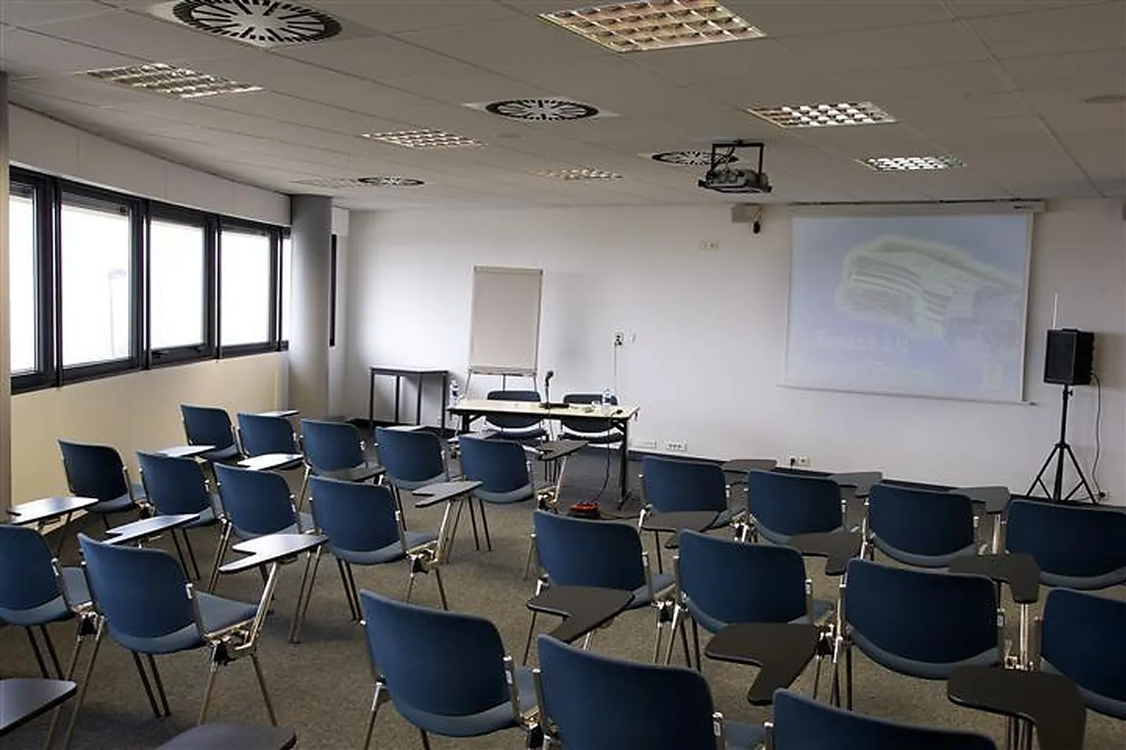 Lieux événementiels, LA MAISON DE L'ECONOMIE