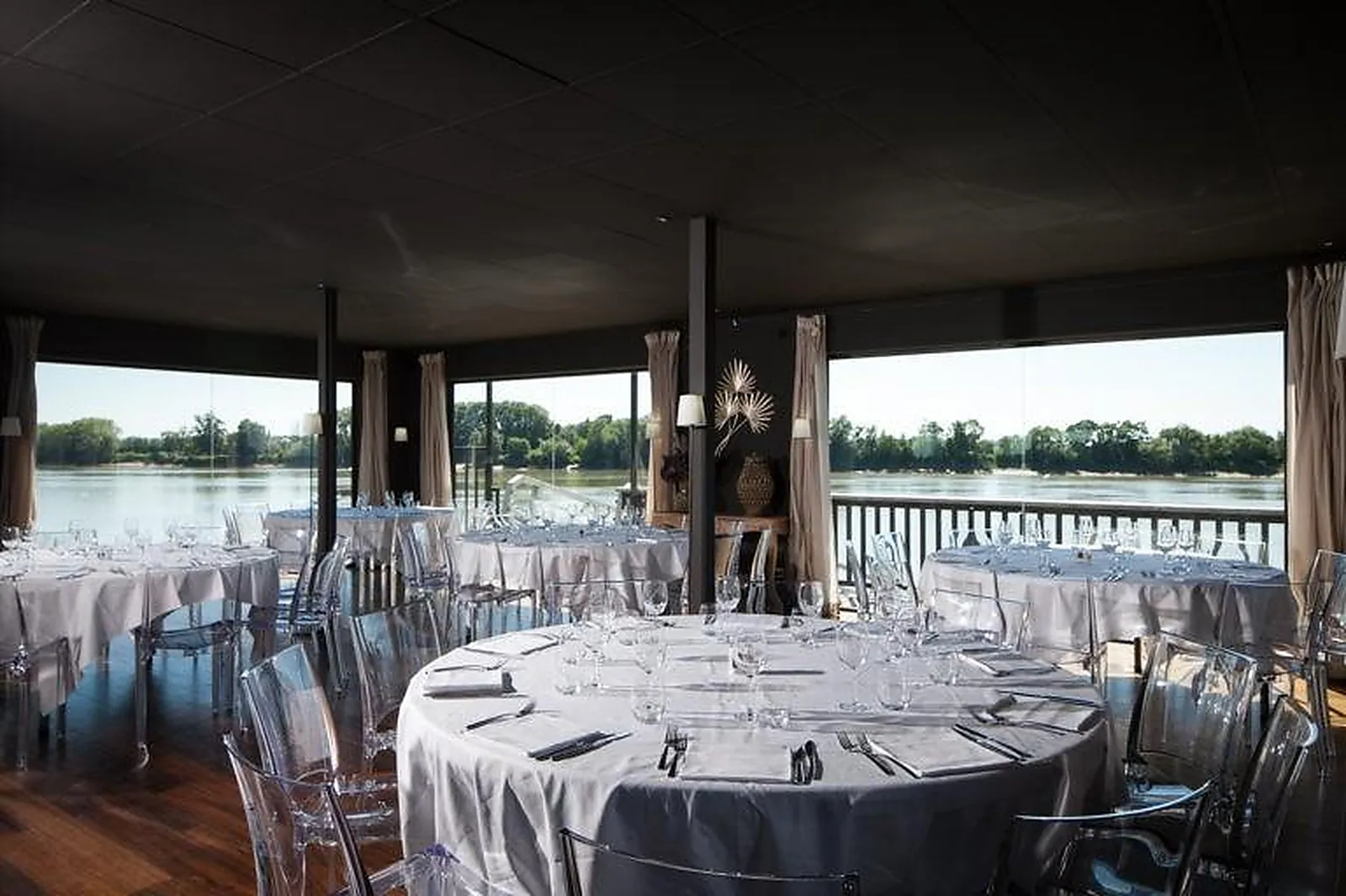 Lieux événementiels, LA MAISON DU FLEUVE