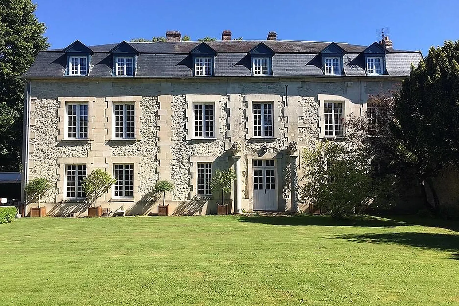 Lieux événementiels, LA MAISON DU MIROIR