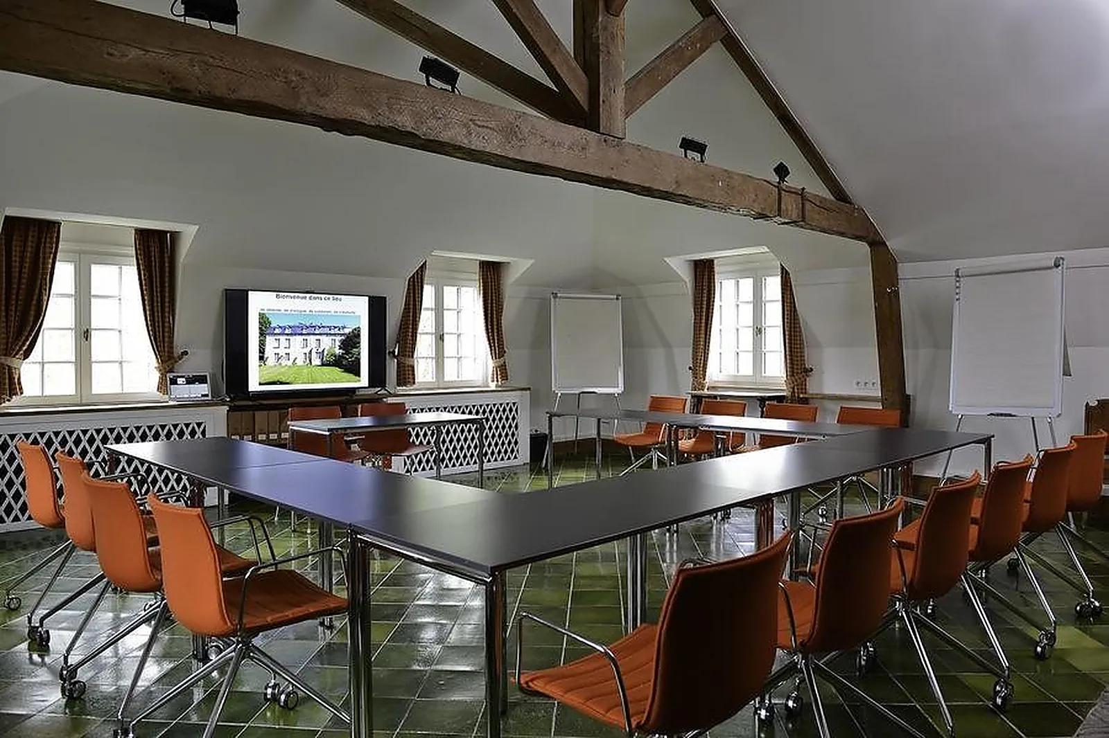 Lieux événementiels, LA MAISON DU MIROIR