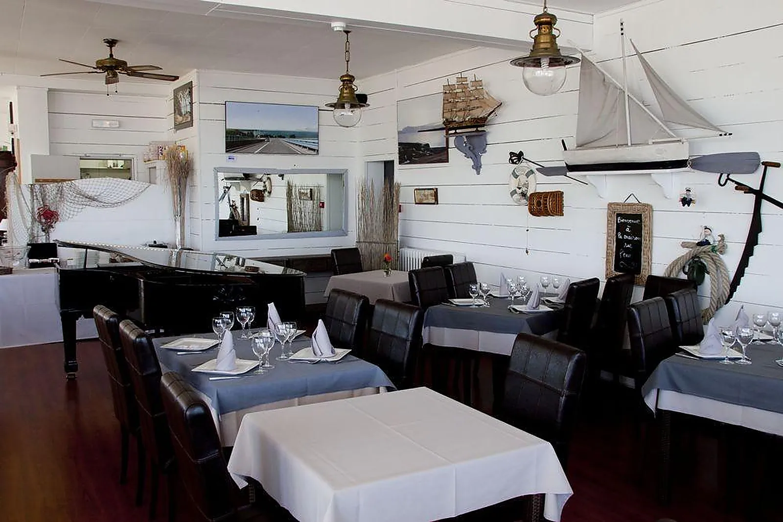 Lieux événementiels, LA MAISON SUR L'EAU