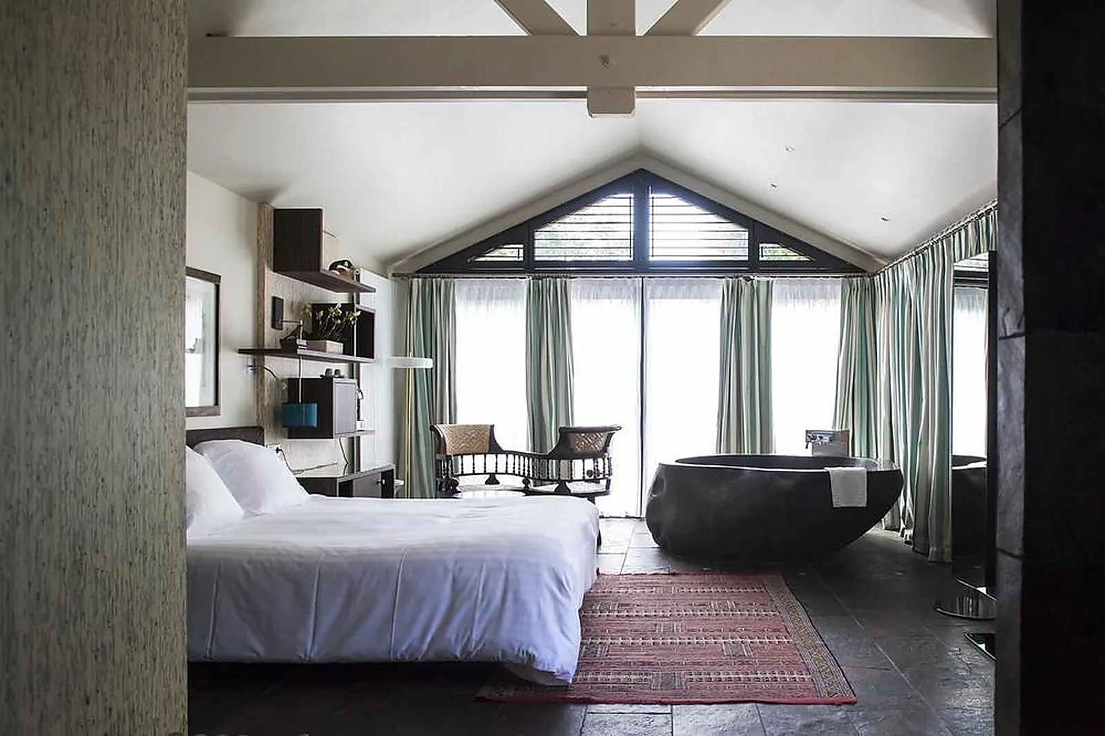 Lieux événementiels, LA MARE AUX OISEAUX