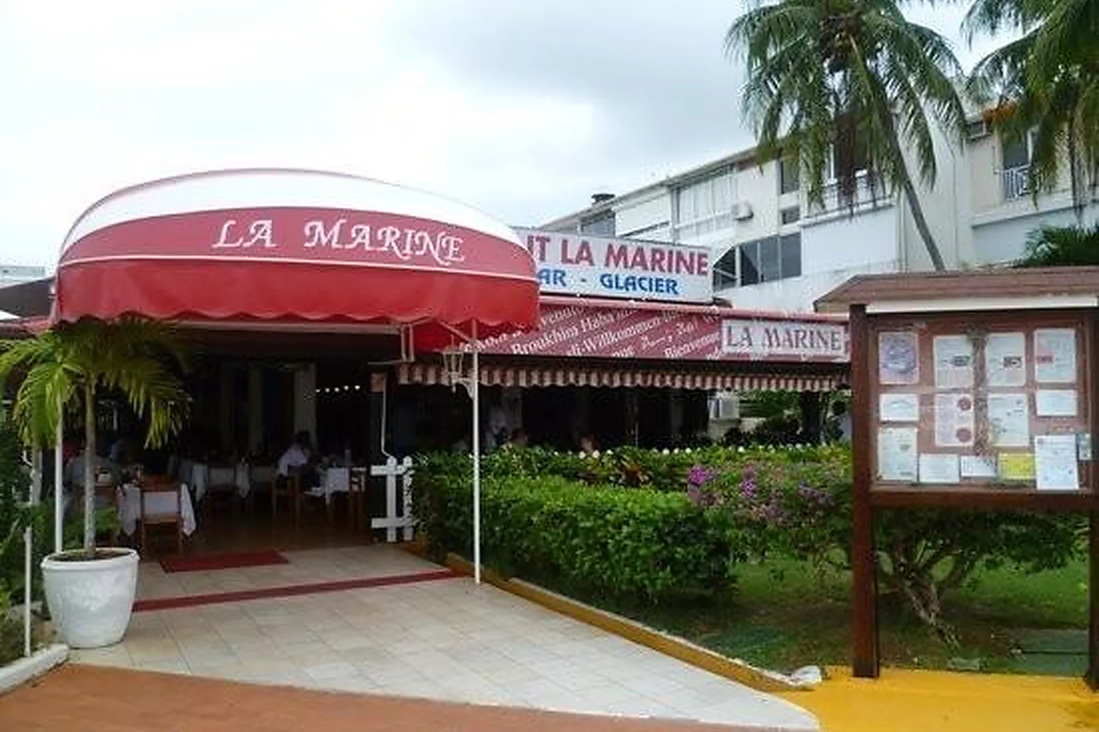 Lieux événementiels, LA MARINE