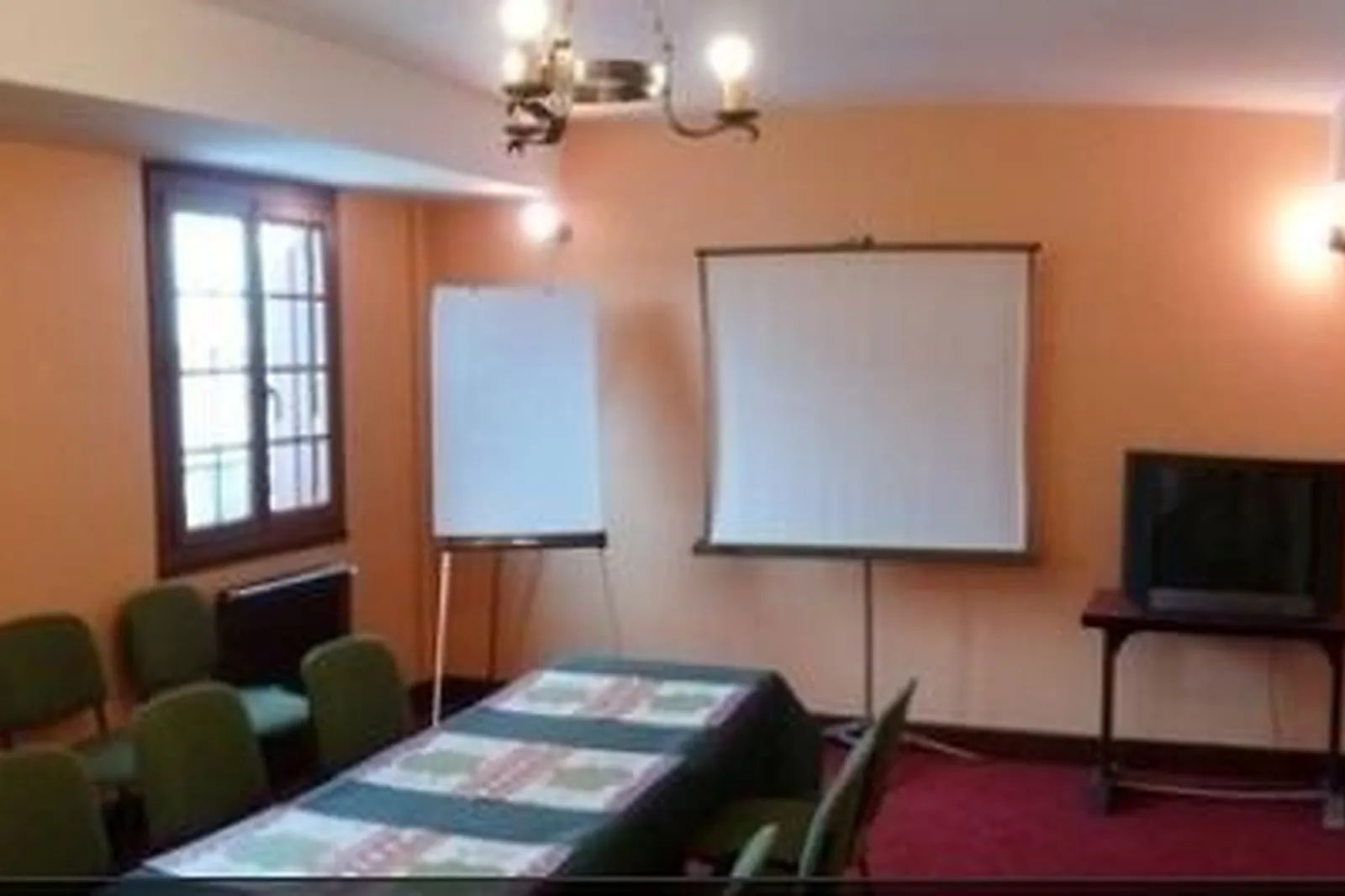 Lieux événementiels, LA MERE MICHELET