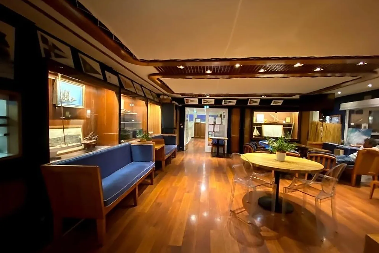 Lieux événementiels, LA NAUTIQUE