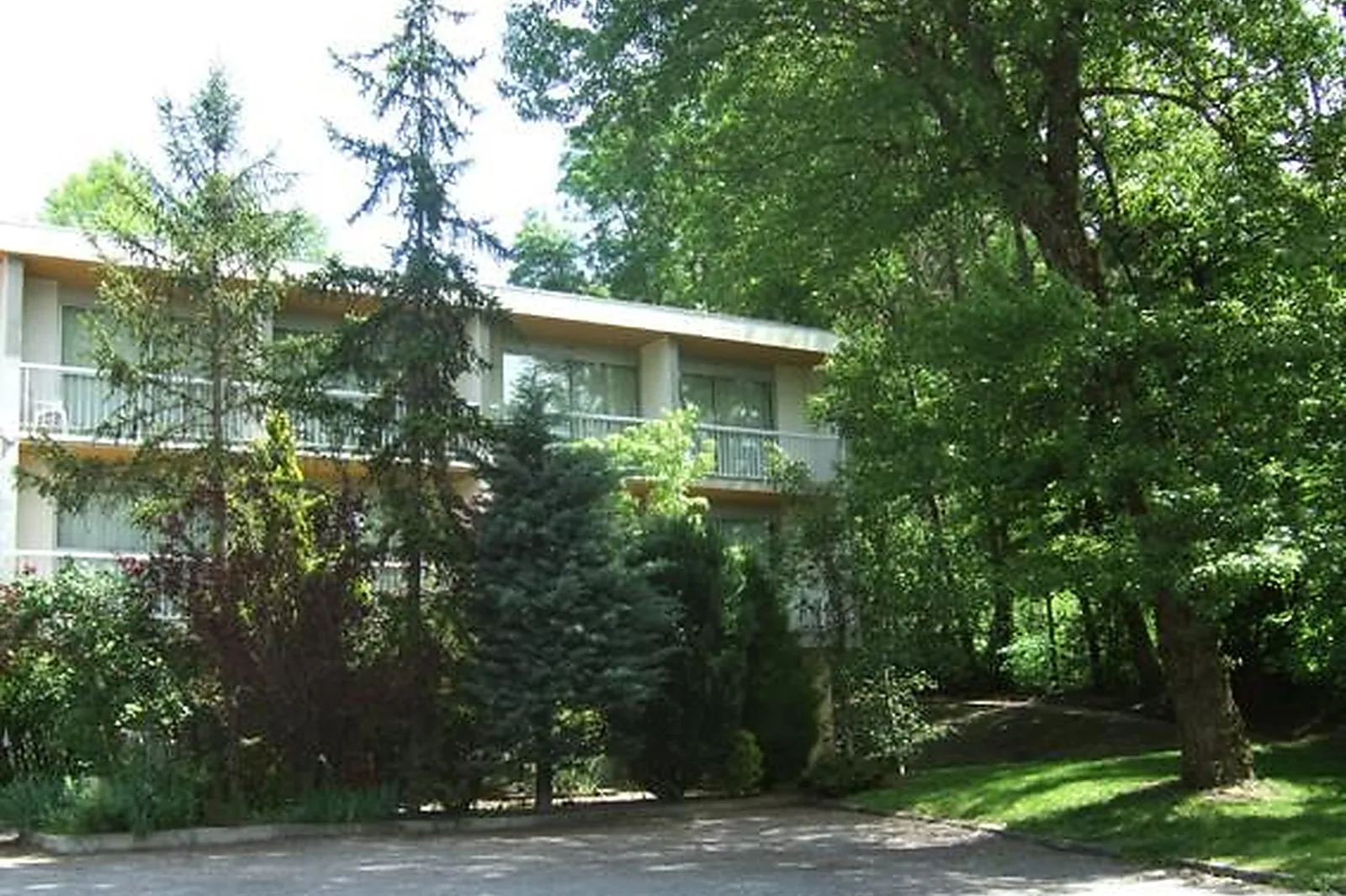 Lieux événementiels, LA PAVILLON CARINA