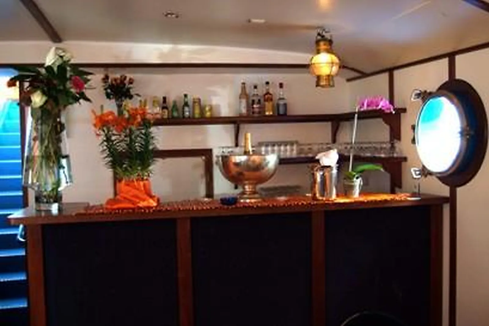 Lieux événementiels, LA PENICHE AABYSSE