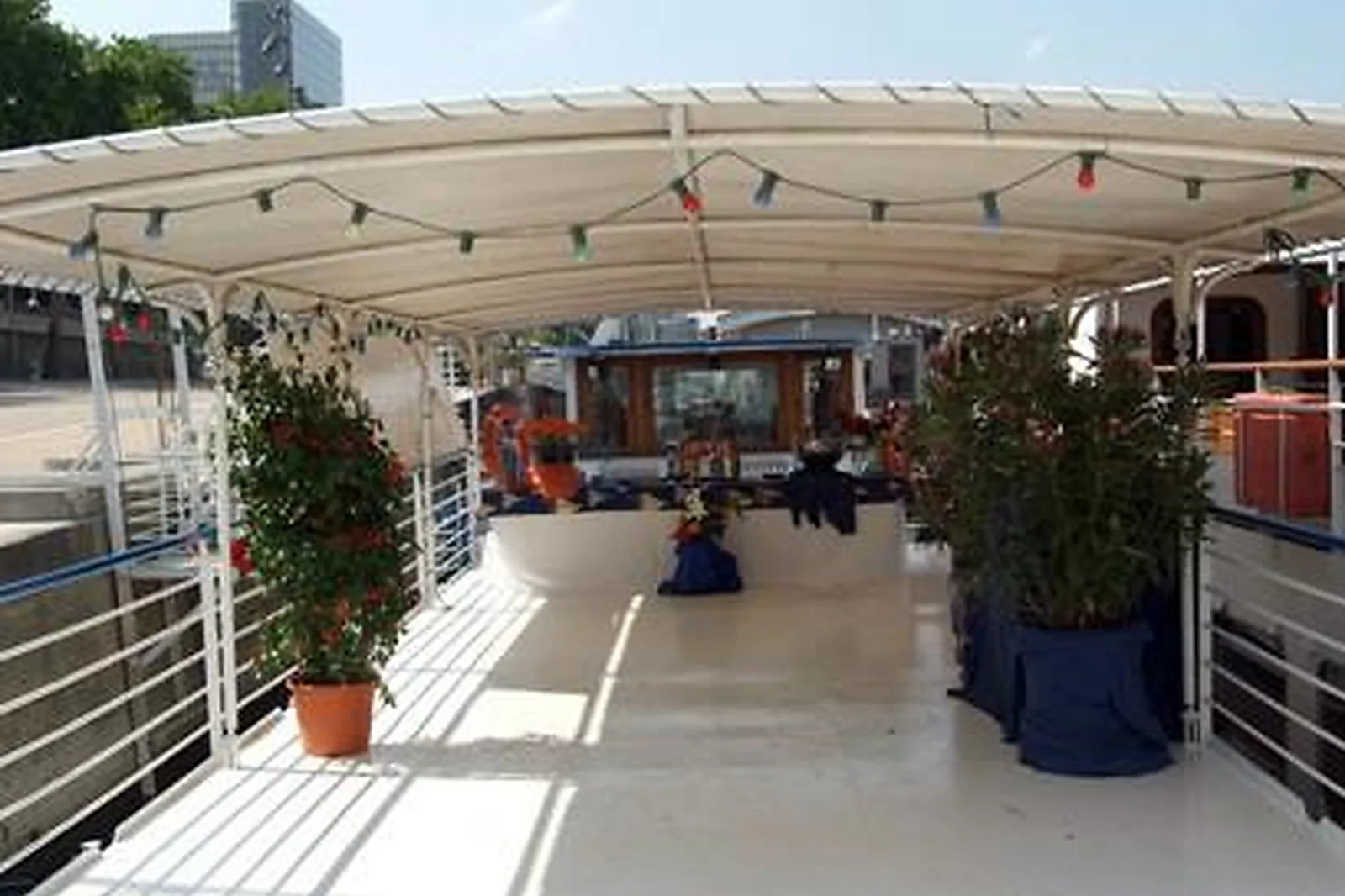 Lieux événementiels, LA PENICHE AABYSSE