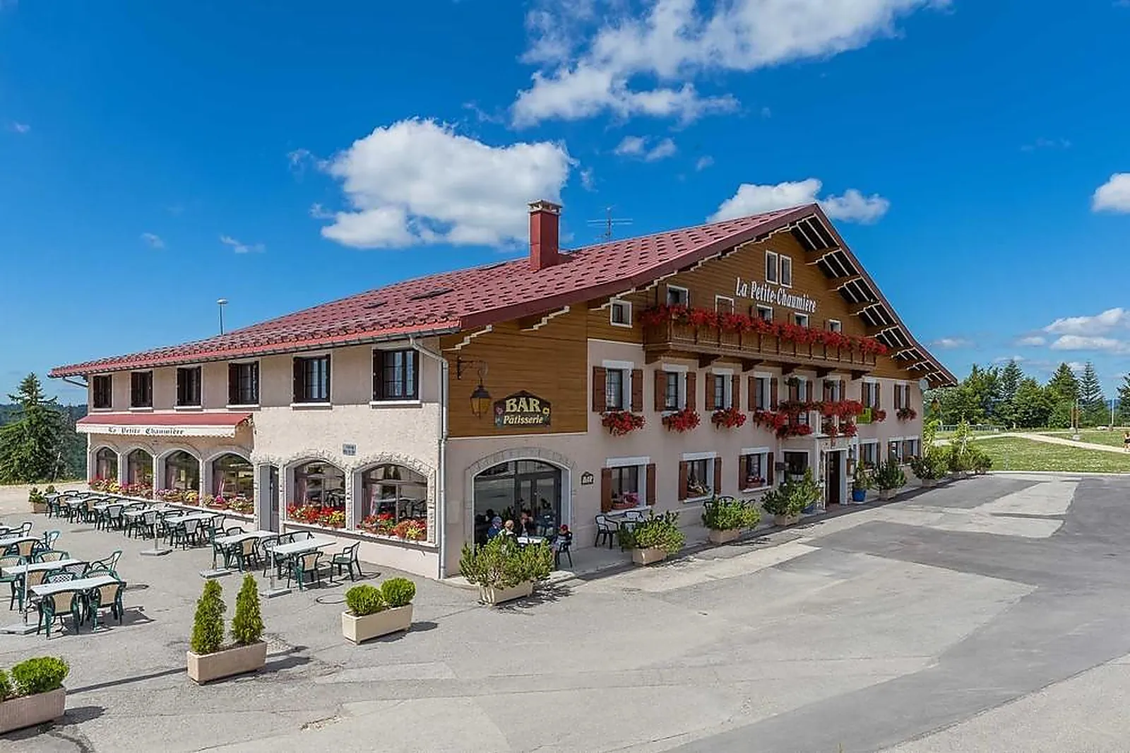 Lieux événementiels, LA PETITE CHAUMIÈRE