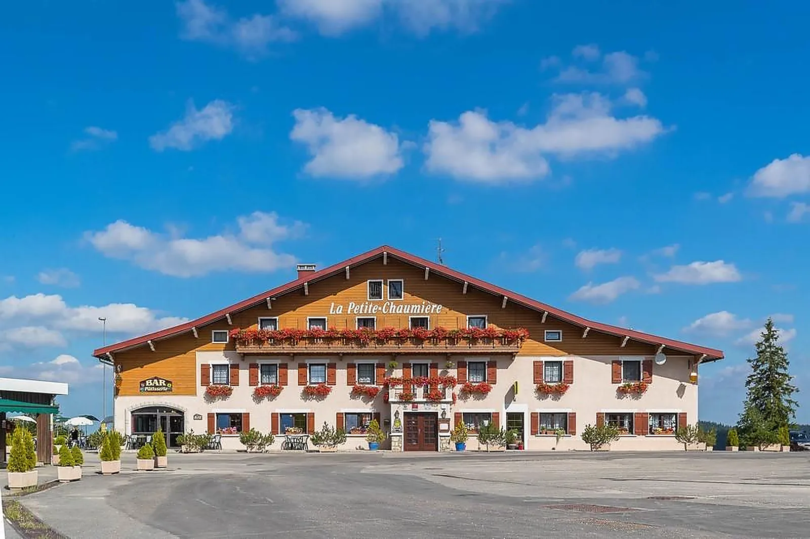 Lieux événementiels, LA PETITE CHAUMIÈRE