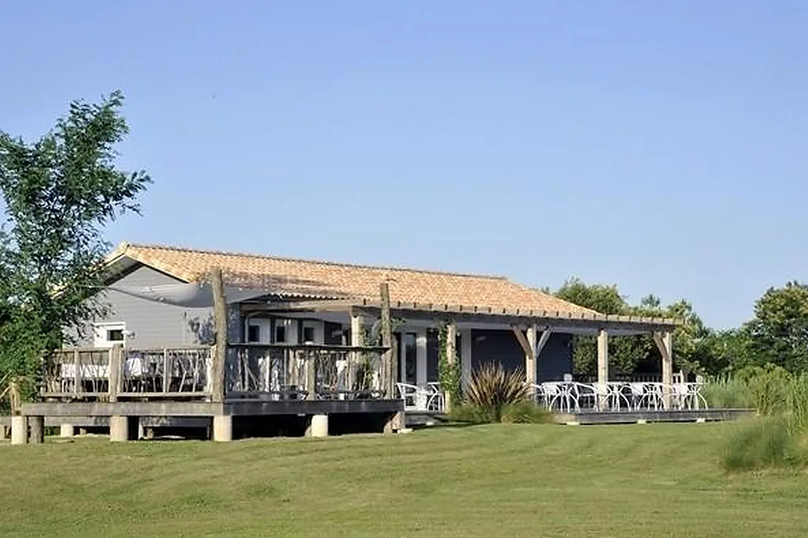 Lieux événementiels, LA PETITE COURONNE