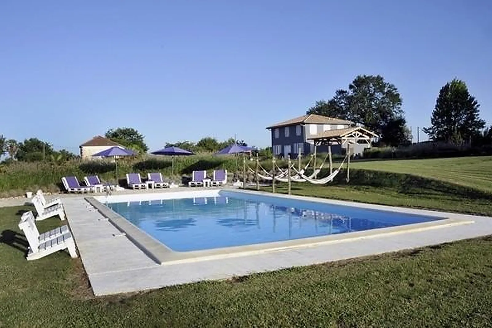 Lieux événementiels, LA PETITE COURONNE