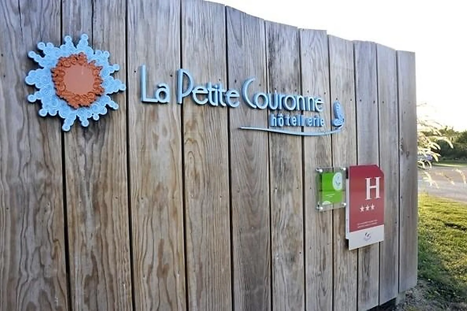 Lieux événementiels, LA PETITE COURONNE