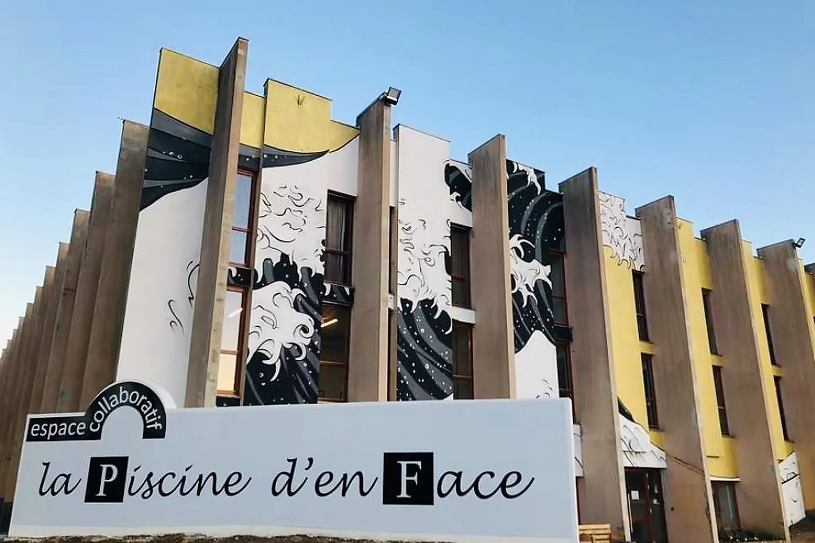 Lieux événementiels, LA PISCINE D'EN FACE