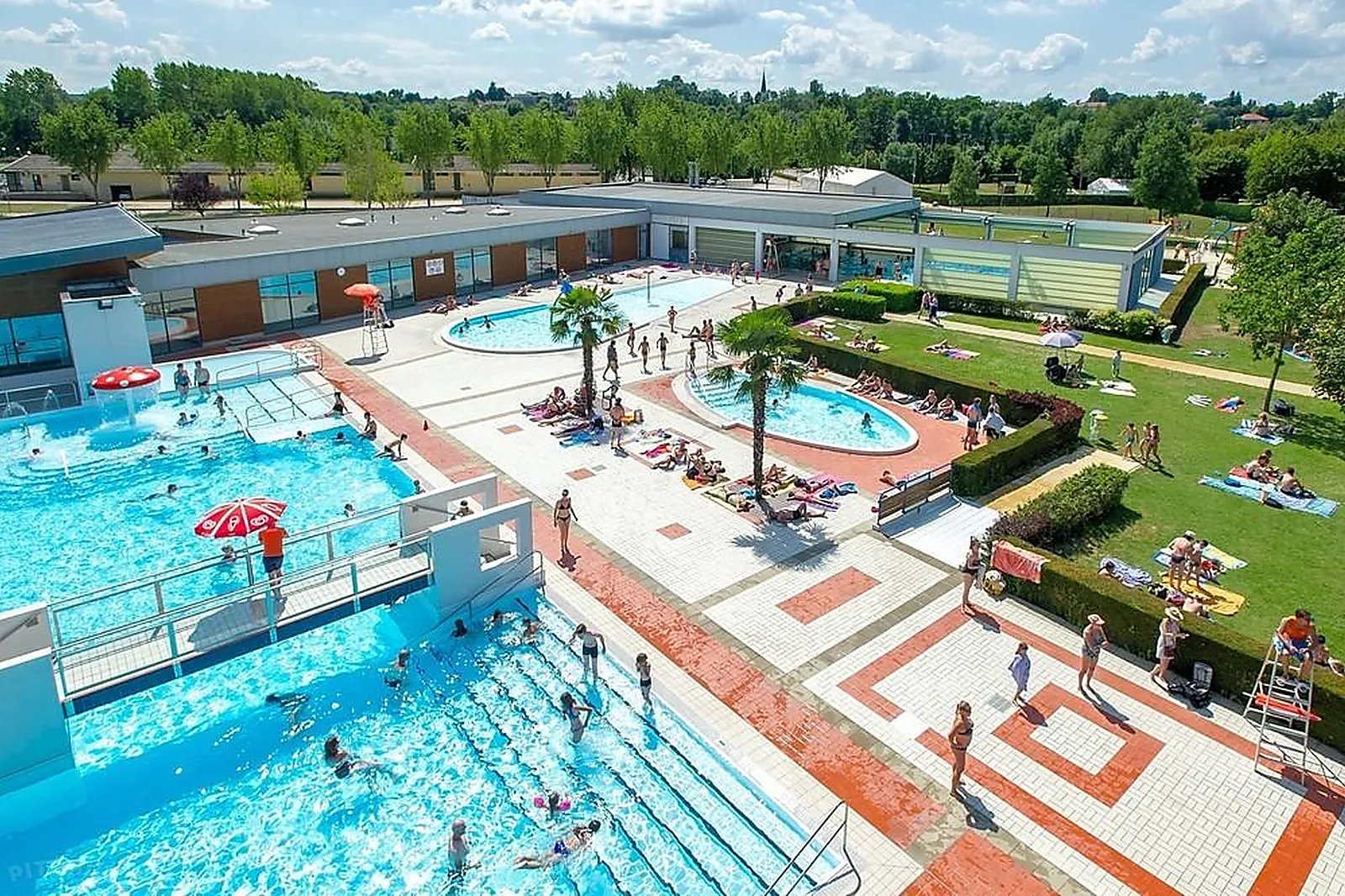 Lieux événementiels, LA PLAINE TONIQUE