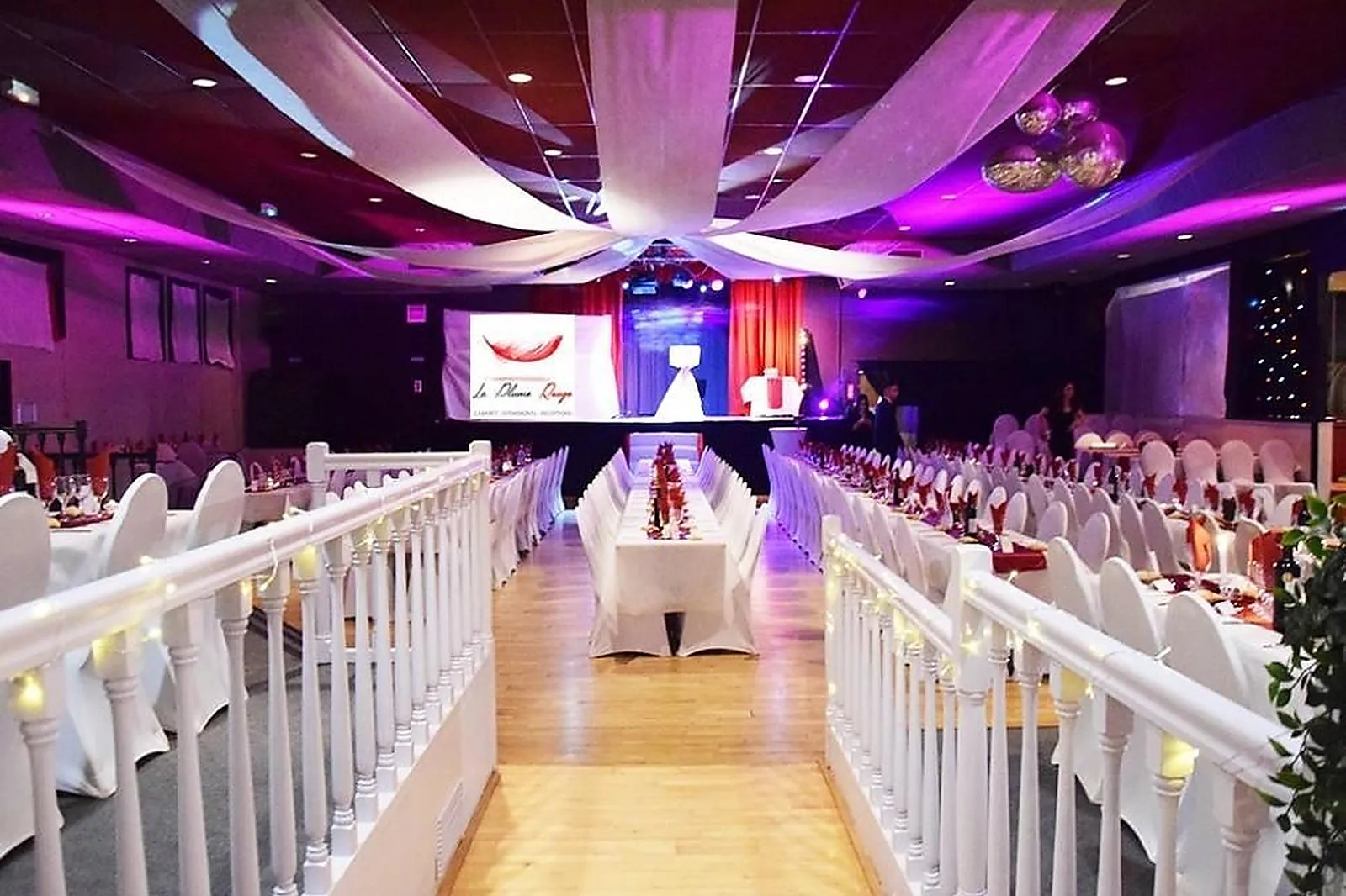 Lieux événementiels, LA PLUME ROUGE