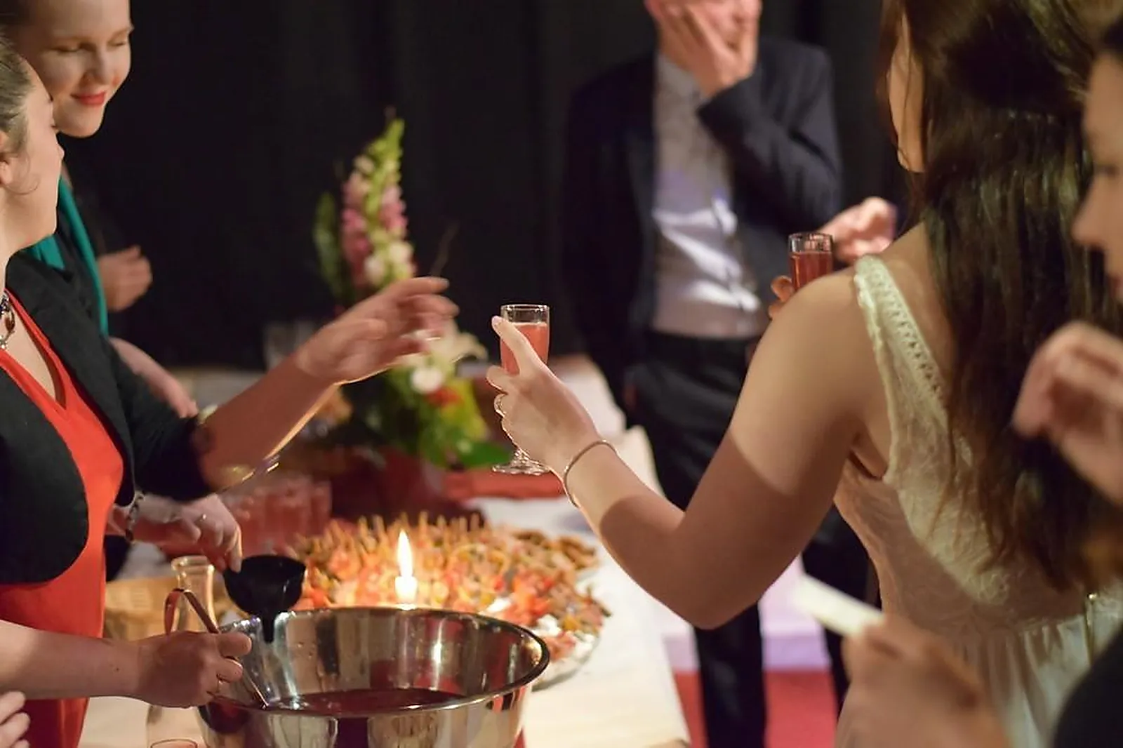 Lieux événementiels, LA PLUME ROUGE