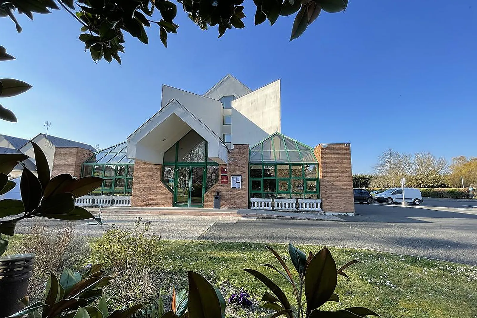 Lieux événementiels, LA PYRAMIDE ROMORANTIN