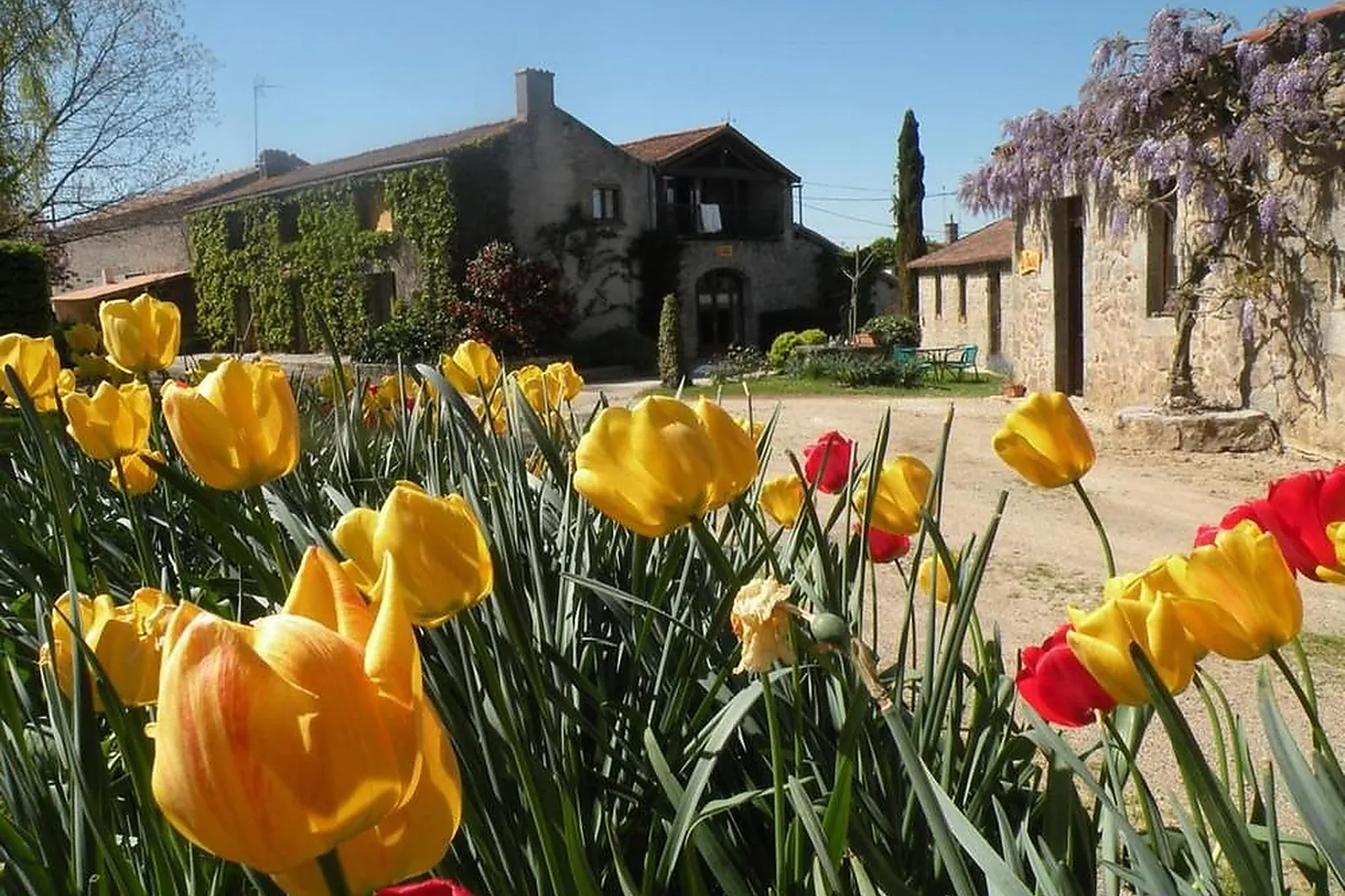 Lieux événementiels, LA RAYMONDIÈRE