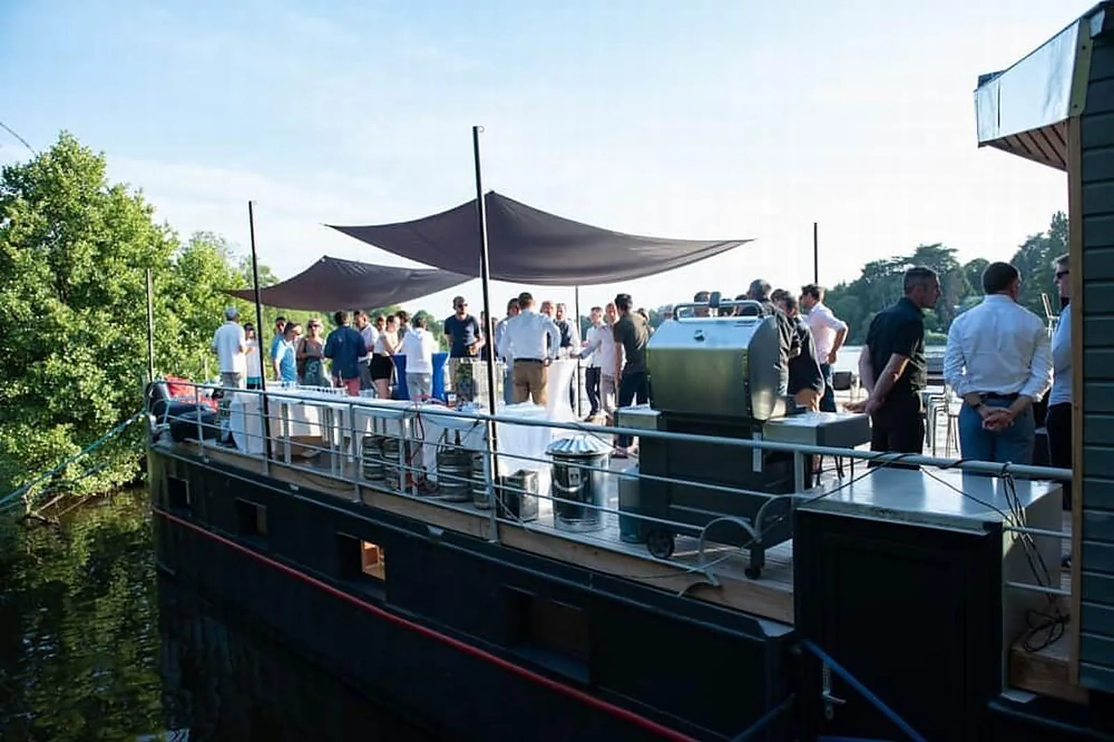 Lieux événementiels, LA RIVIÈRE HOUSE - PÉNICHE CARPE DIEM