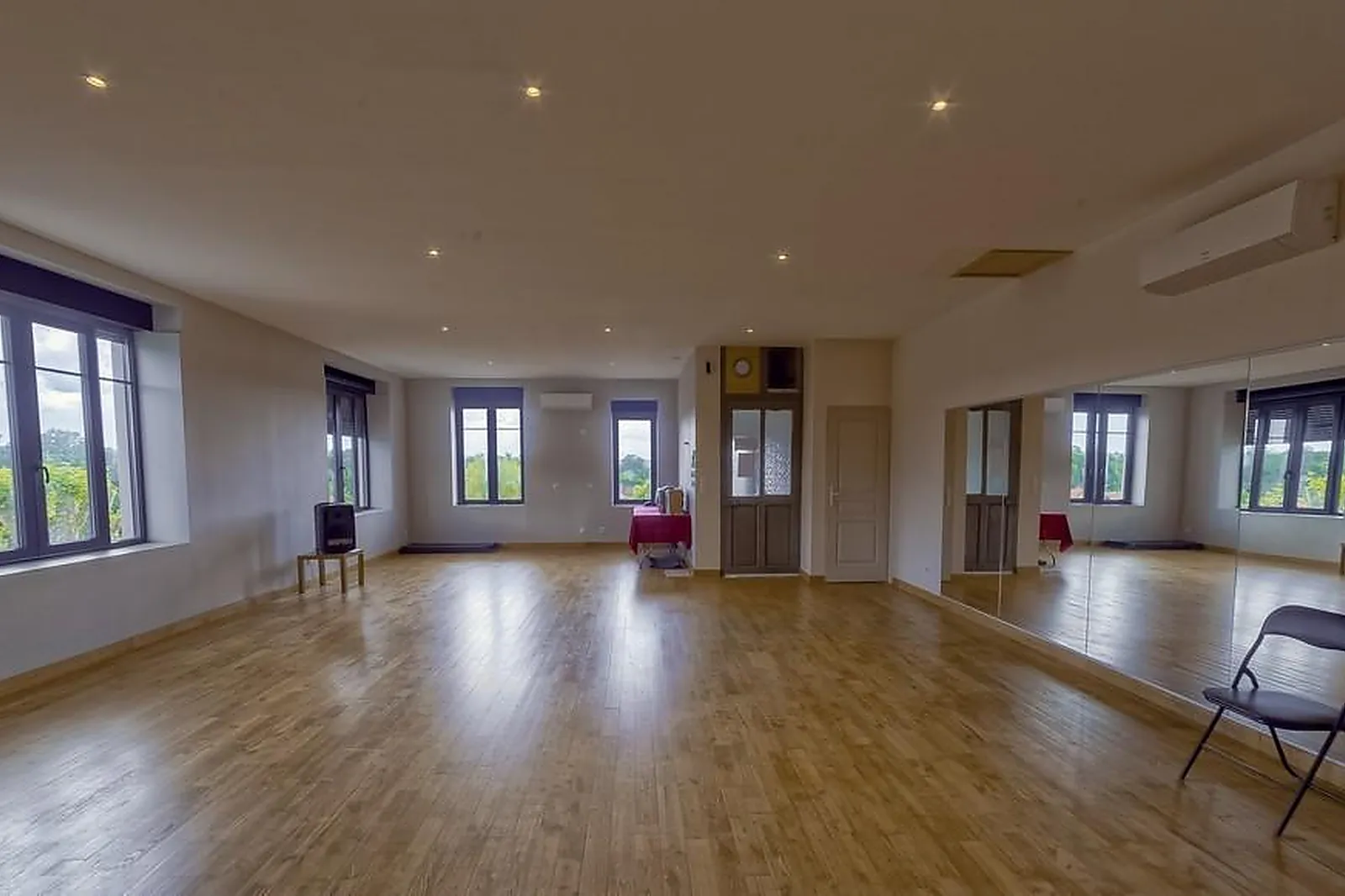 Lieux événementiels, LA RUCHE