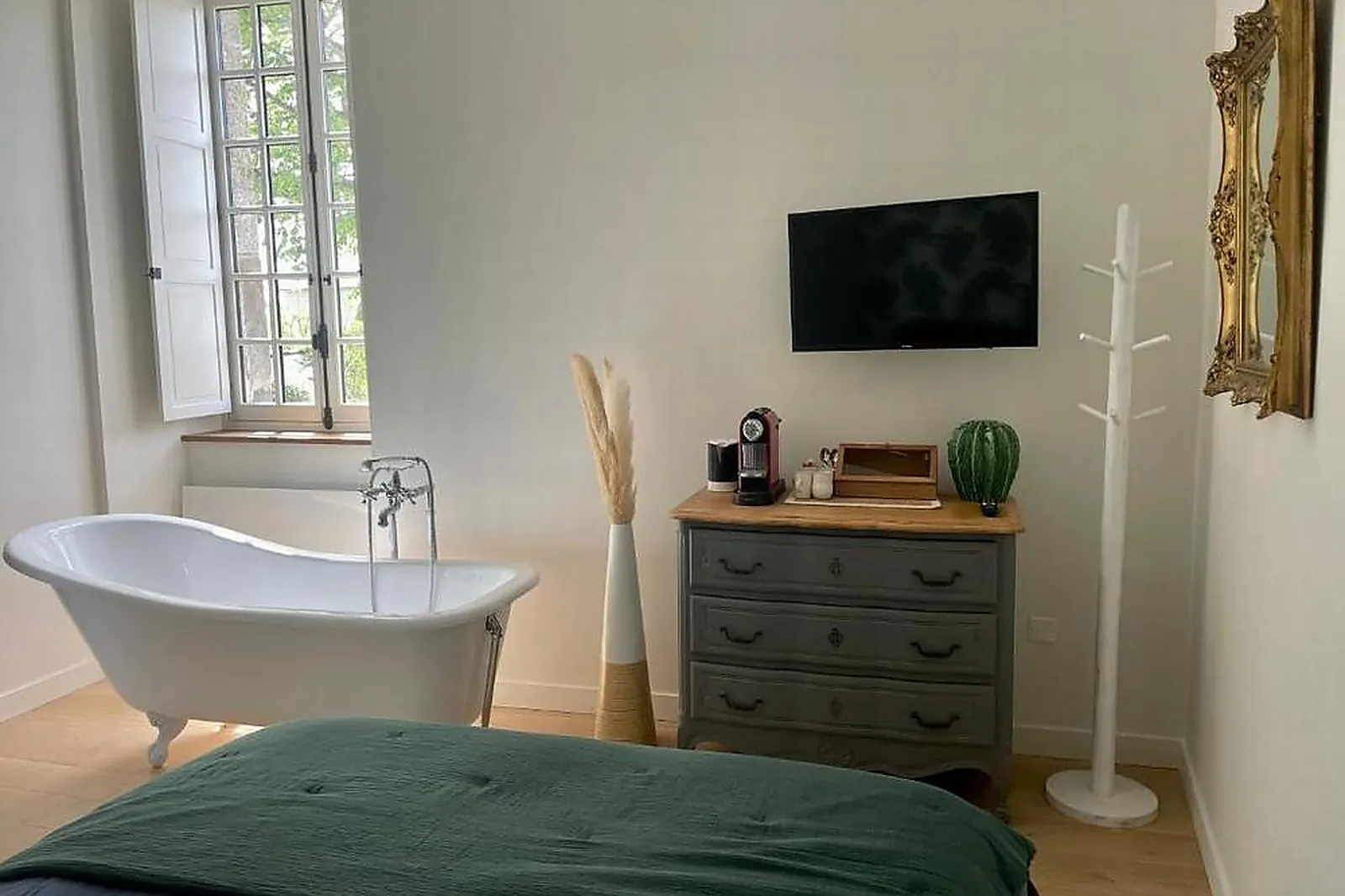 Lieux événementiels, LA SEIGNEURIE DES ONDES