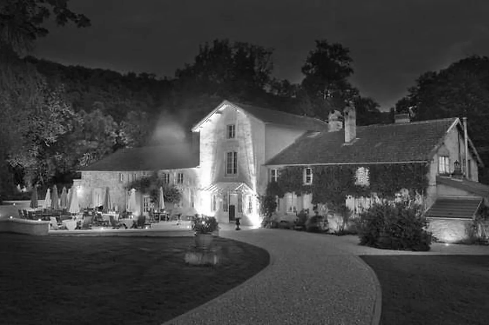 Lieux événementiels, LA SOURCE BLEUE