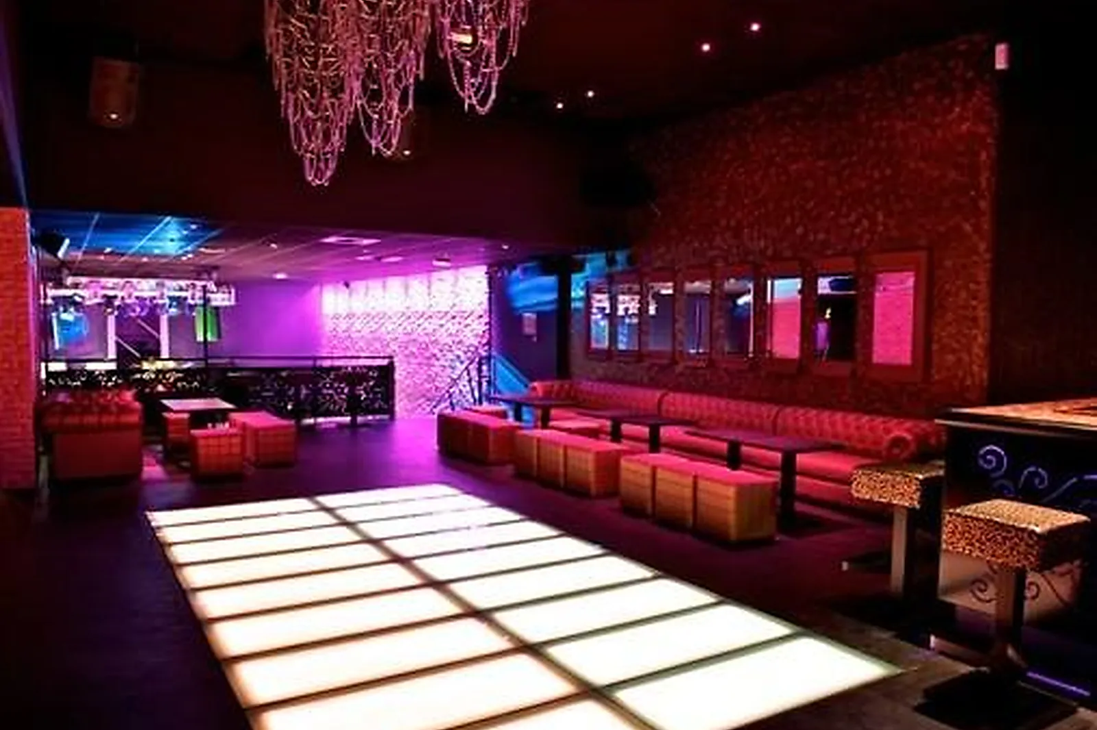 Lieux événementiels, LA SUITE CLUB