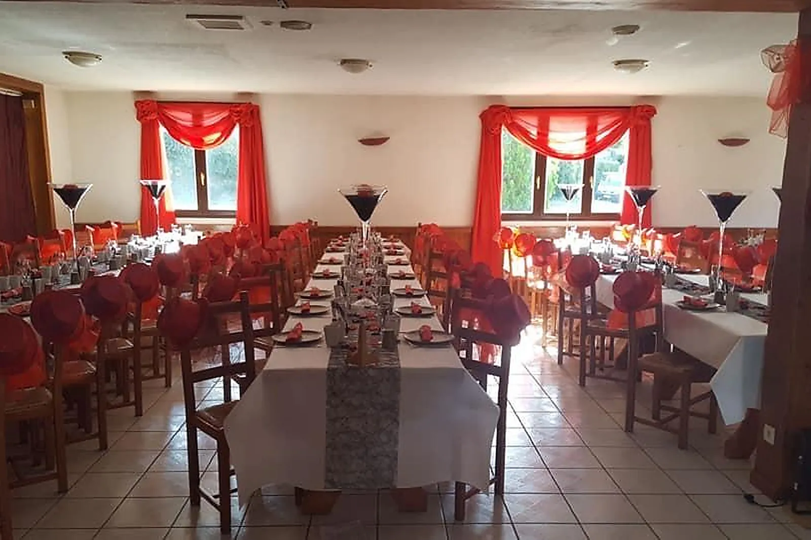 Lieux événementiels, LA TABLE DE BURGY