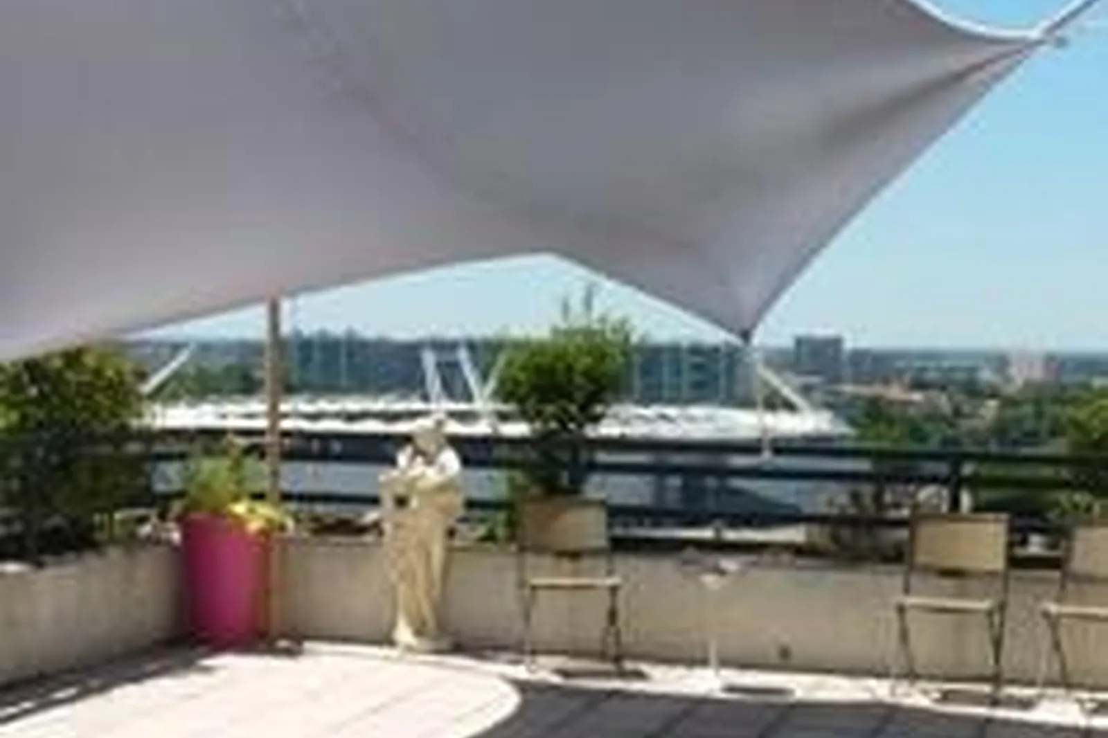 Lieux événementiels, LA TABLE DU BELVÉDÈRE