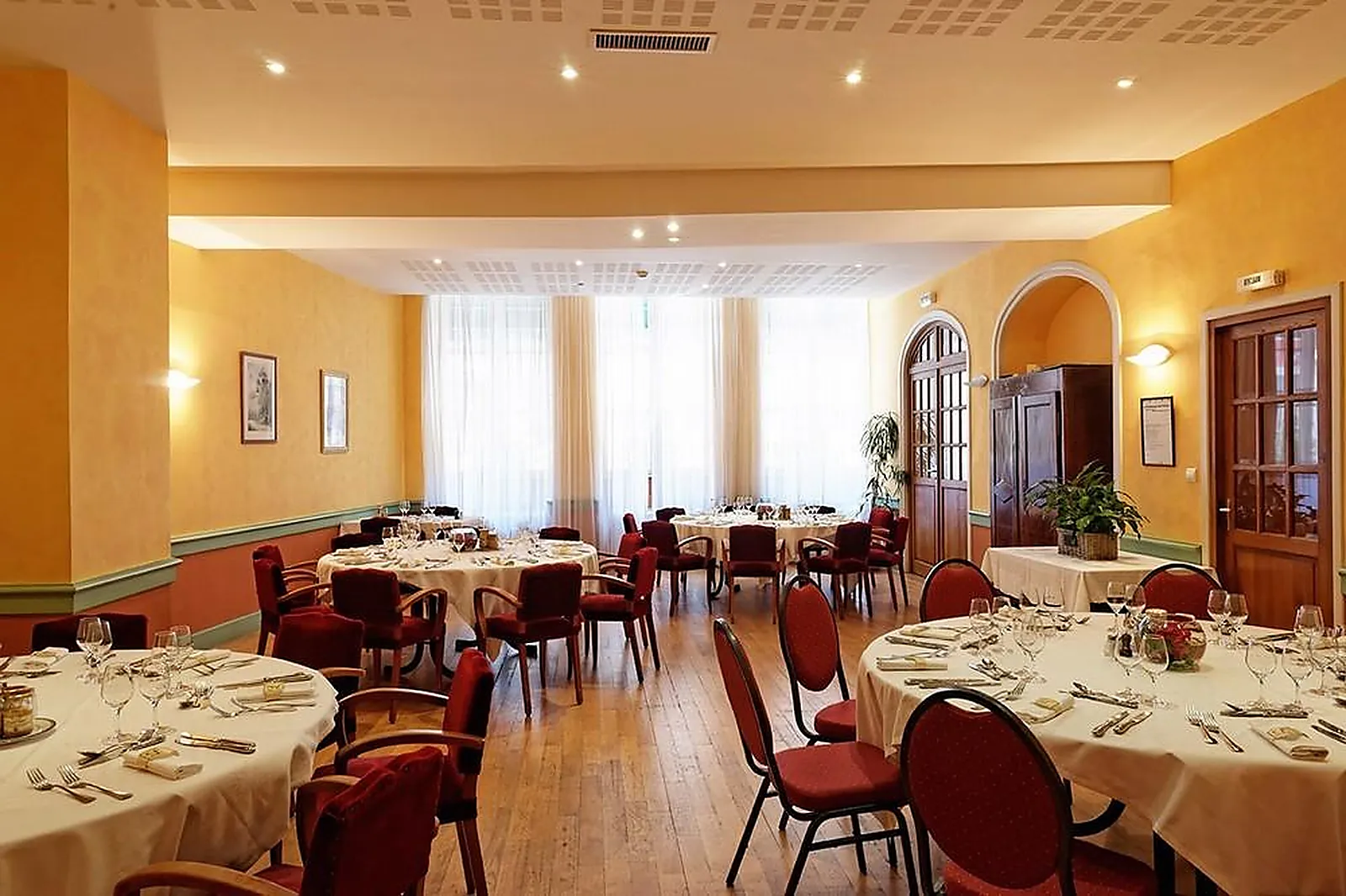 Lieux événementiels, LA TÊTE NOIRE