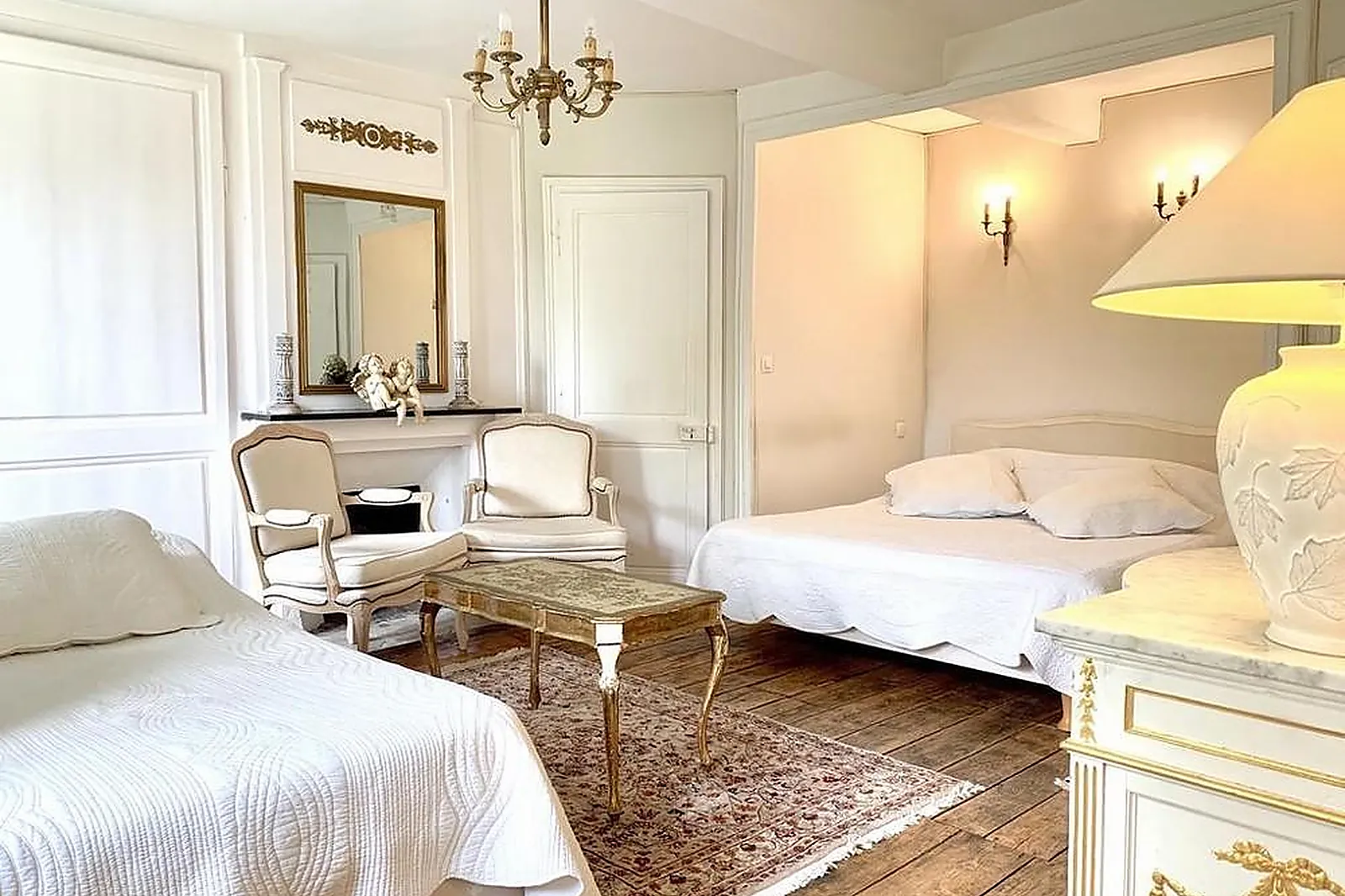 Lieux événementiels, LA TOUR BLANCHE