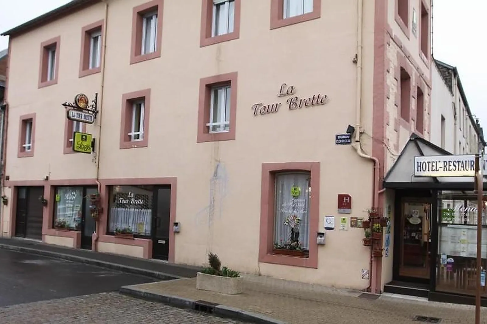 Lieux événementiels, LA TOUR BRETTE