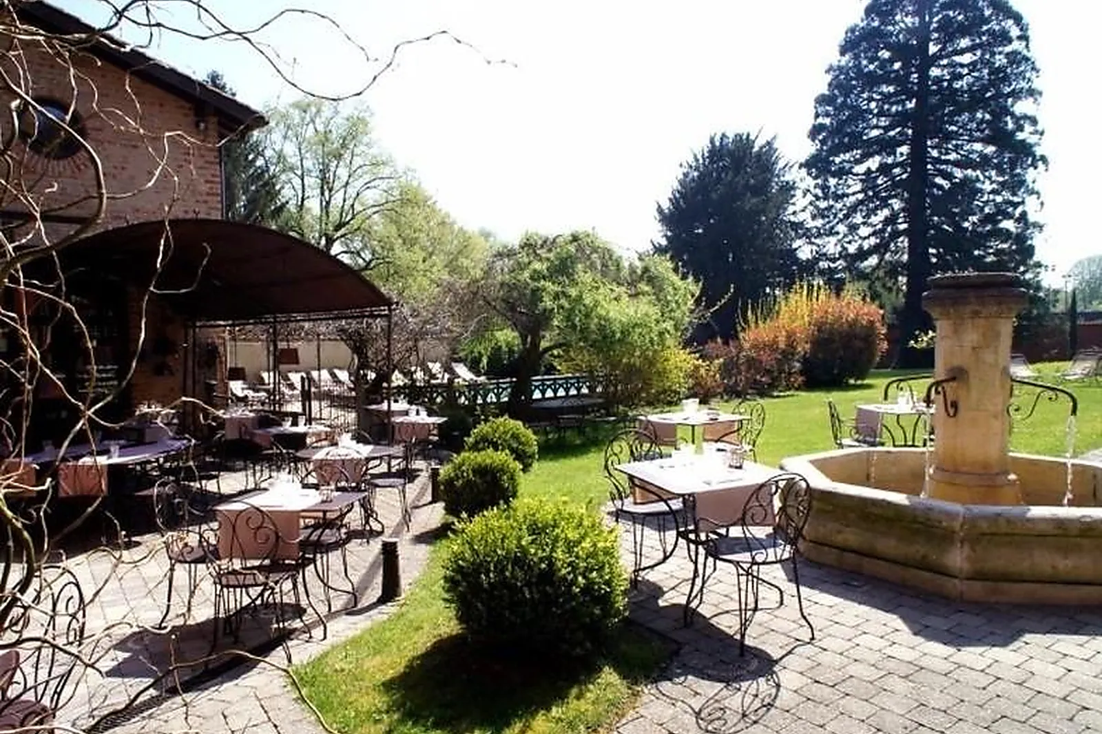 Lieux événementiels, LA TOUR COCOONING