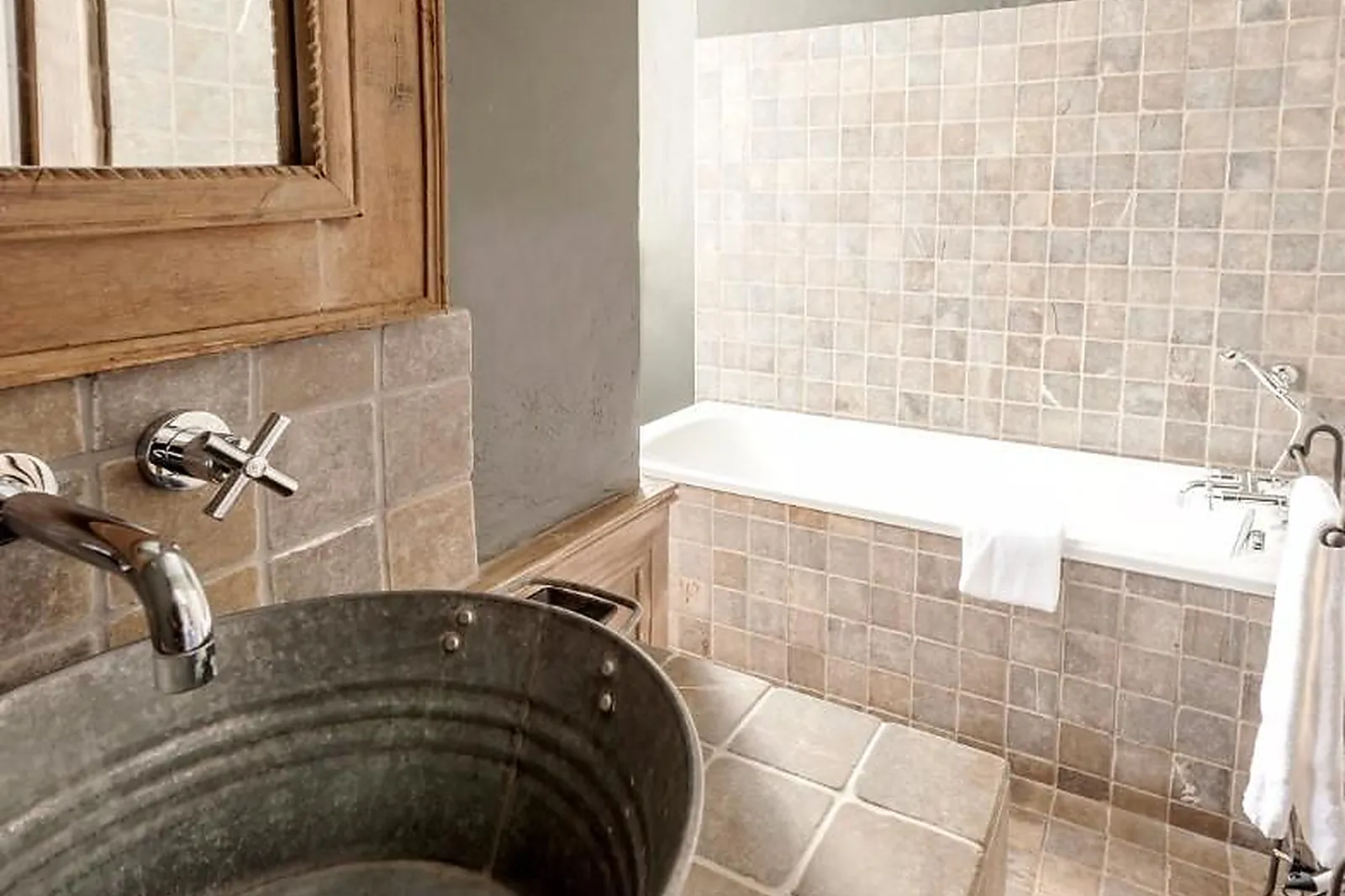 Lieux événementiels, LA TOUR COCOONING