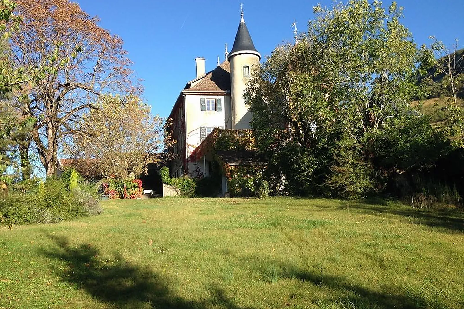 Lieux événementiels, LA TOUR D'ONCIN