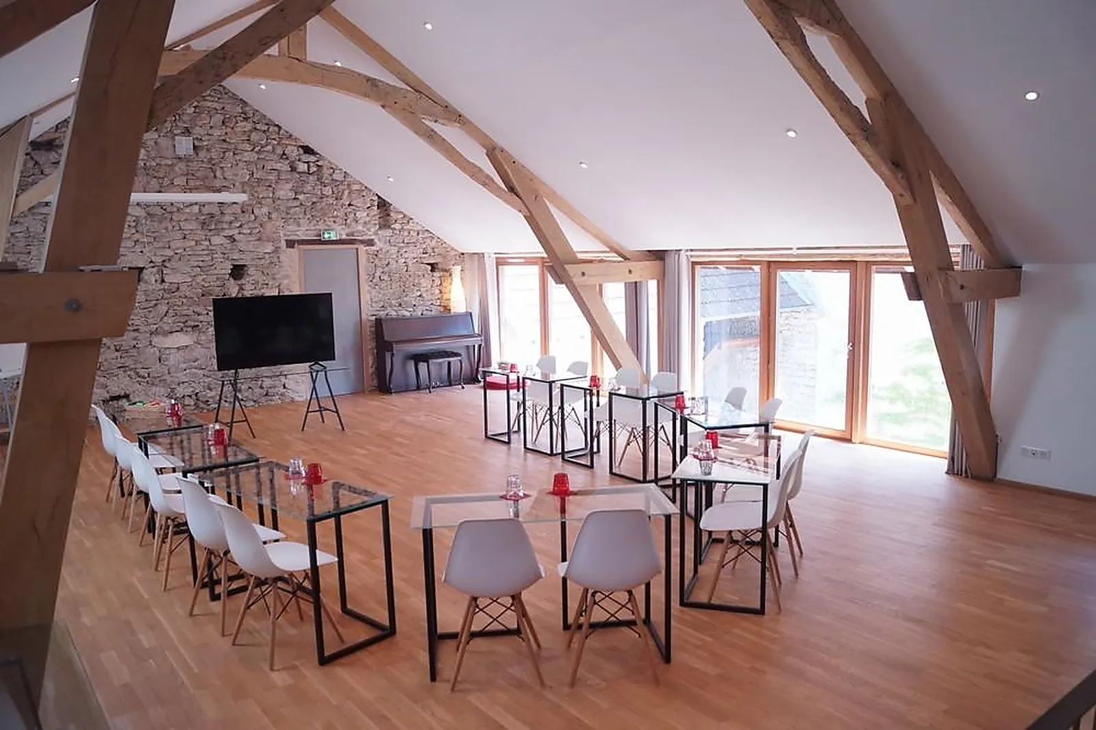 Lieux événementiels, LA TOUR D'ONCIN