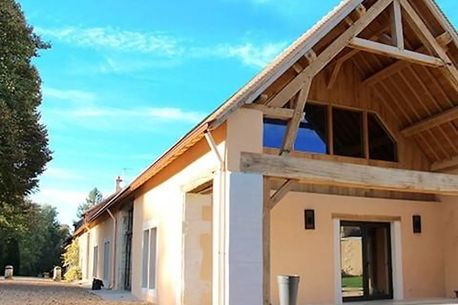 Lieux événementiels, LA TOUR DE DIORS