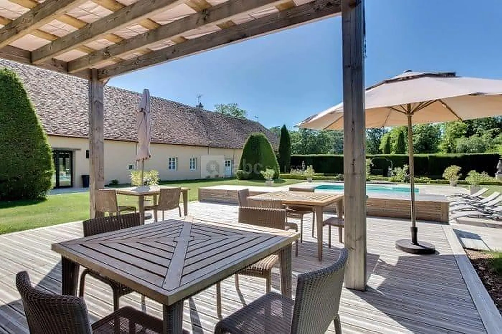 Lieux événementiels, LA TOUR DE DIORS