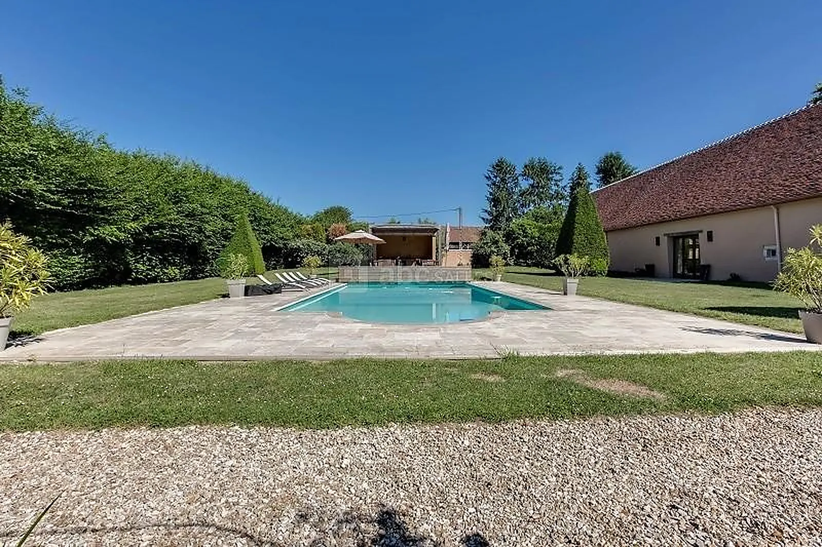 Lieux événementiels, LA TOUR DE DIORS