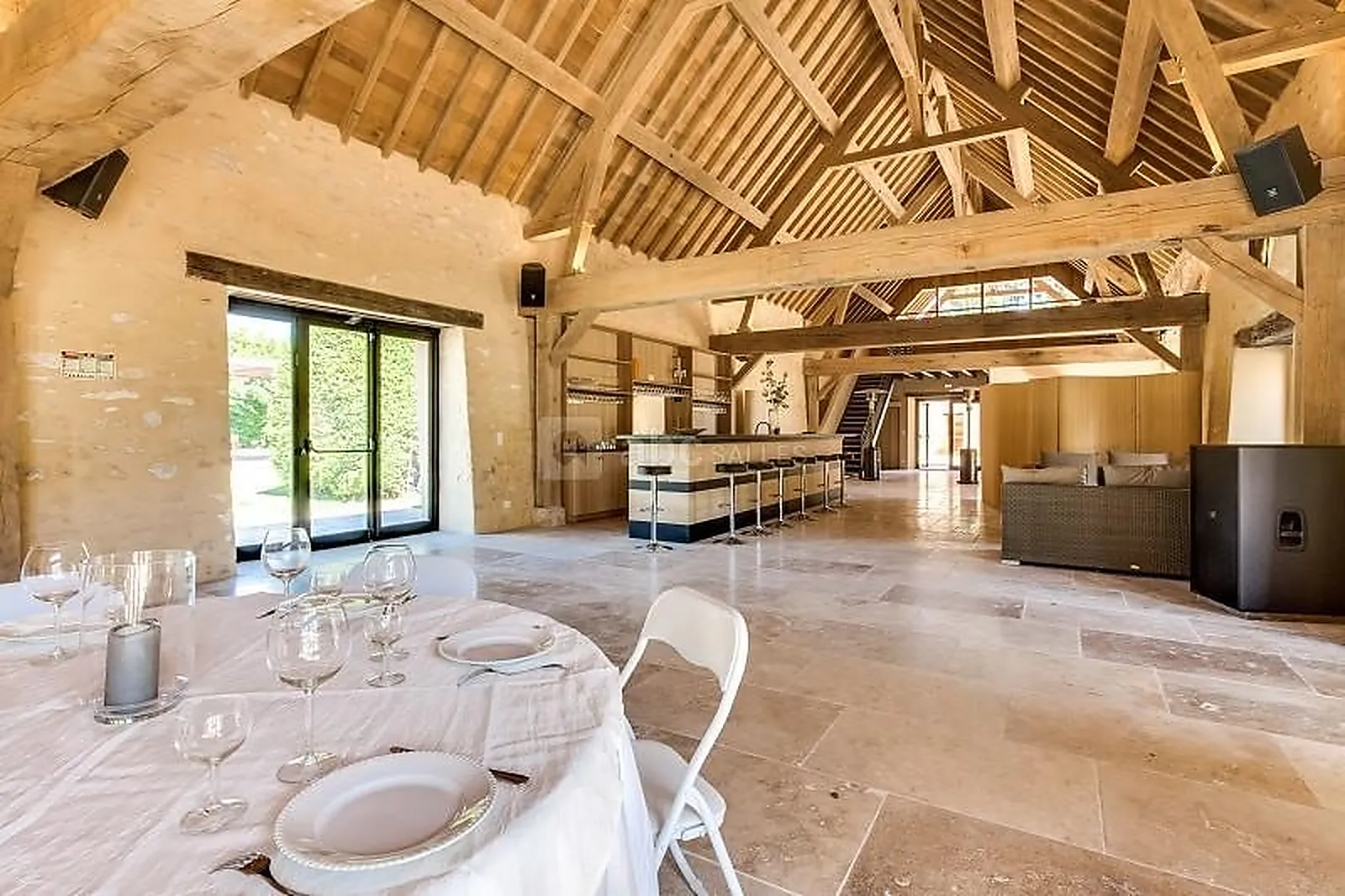 Lieux événementiels, LA TOUR DE DIORS