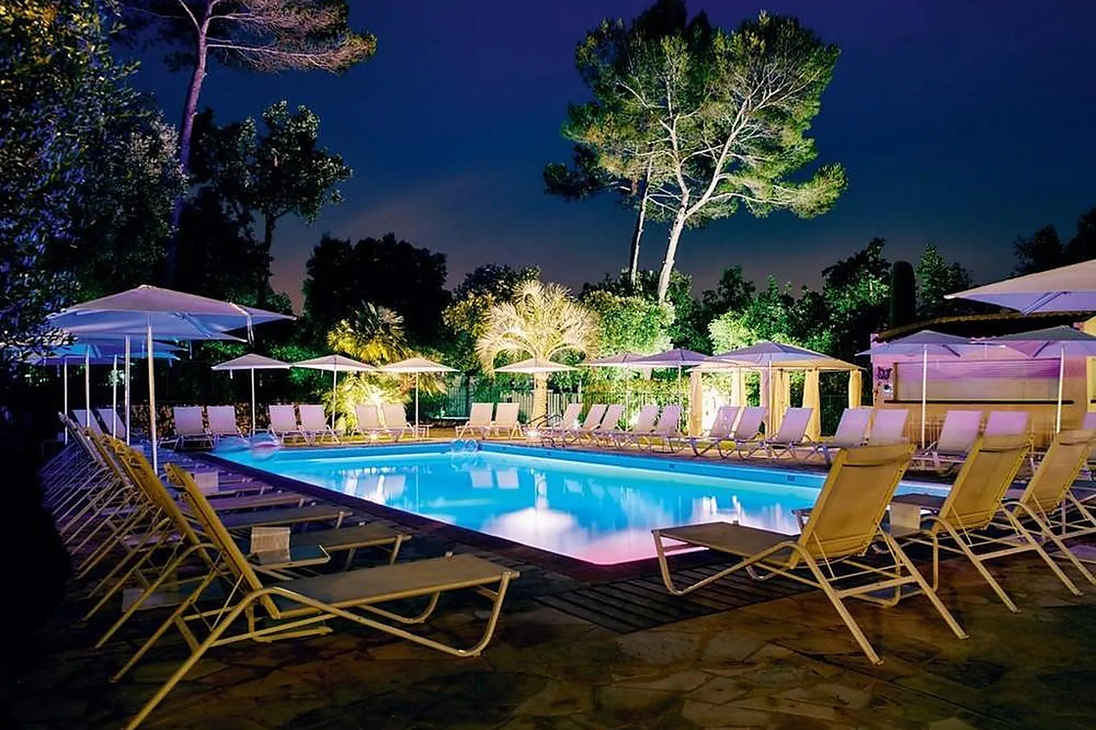 Lieux événementiels, LA VAGUE DE SAINT-PAUL