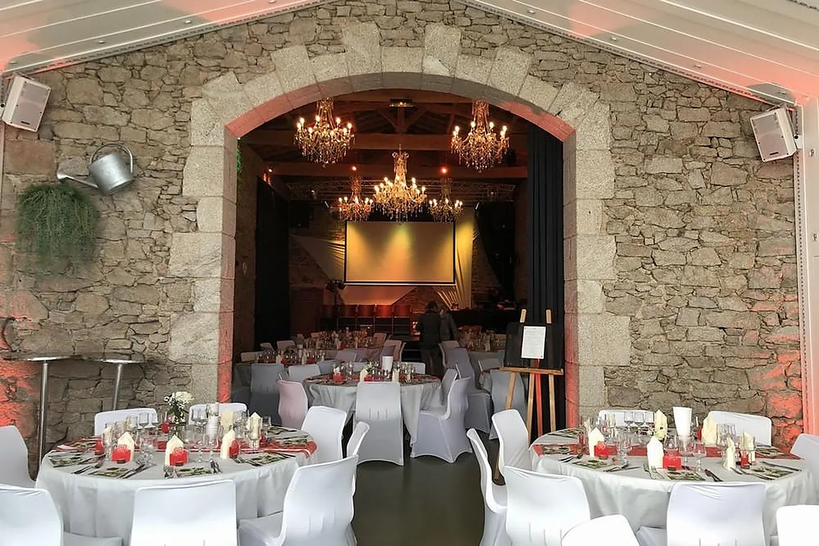 Lieux événementiels, LA VALLÉE DE LA ROCHE