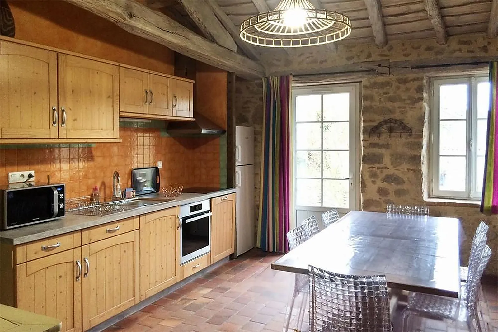 Lieux événementiels, LA VALLÉE DE LA ROCHE