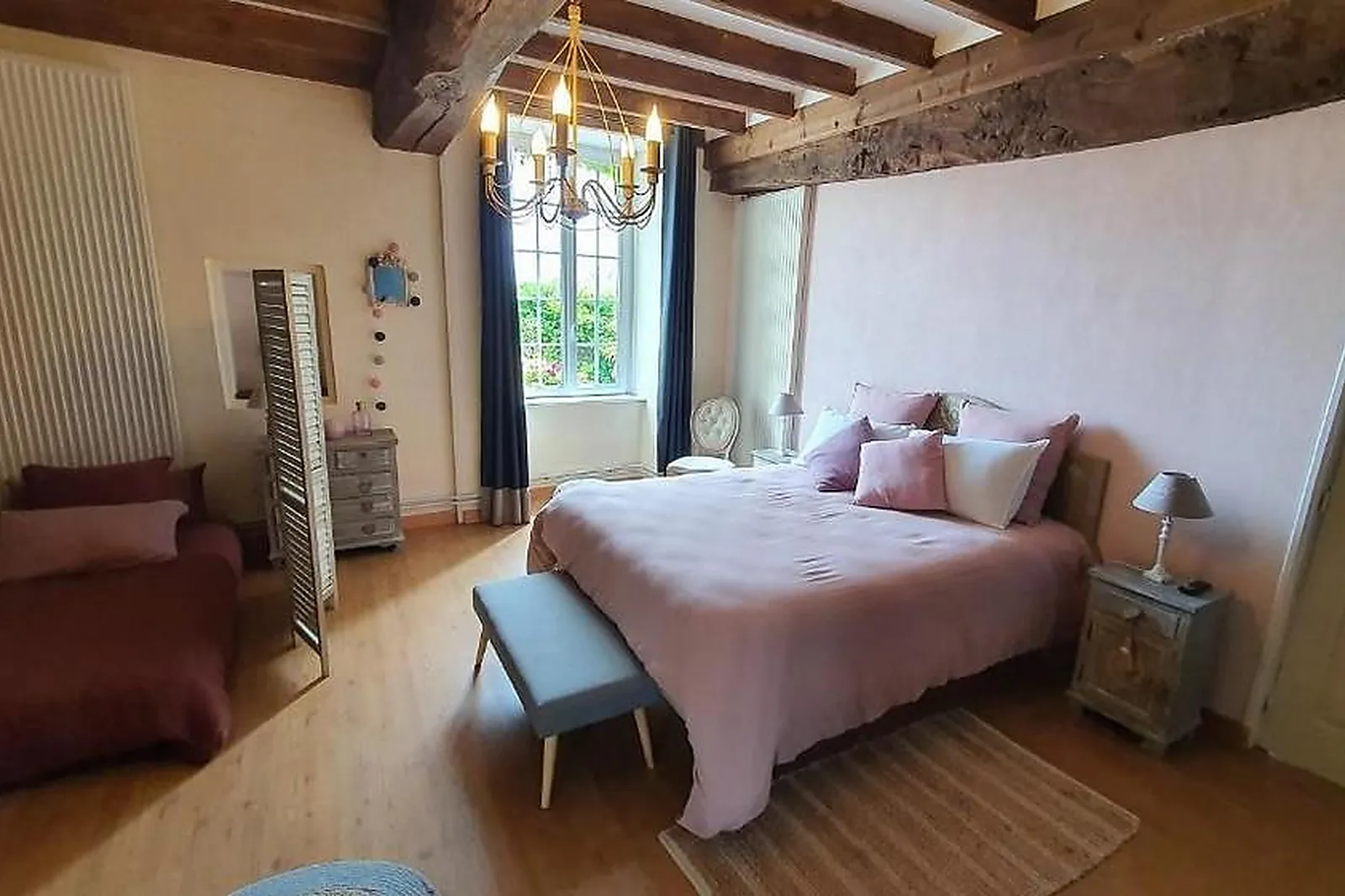 Lieux événementiels, LA VALLÉE DU LAUNAY