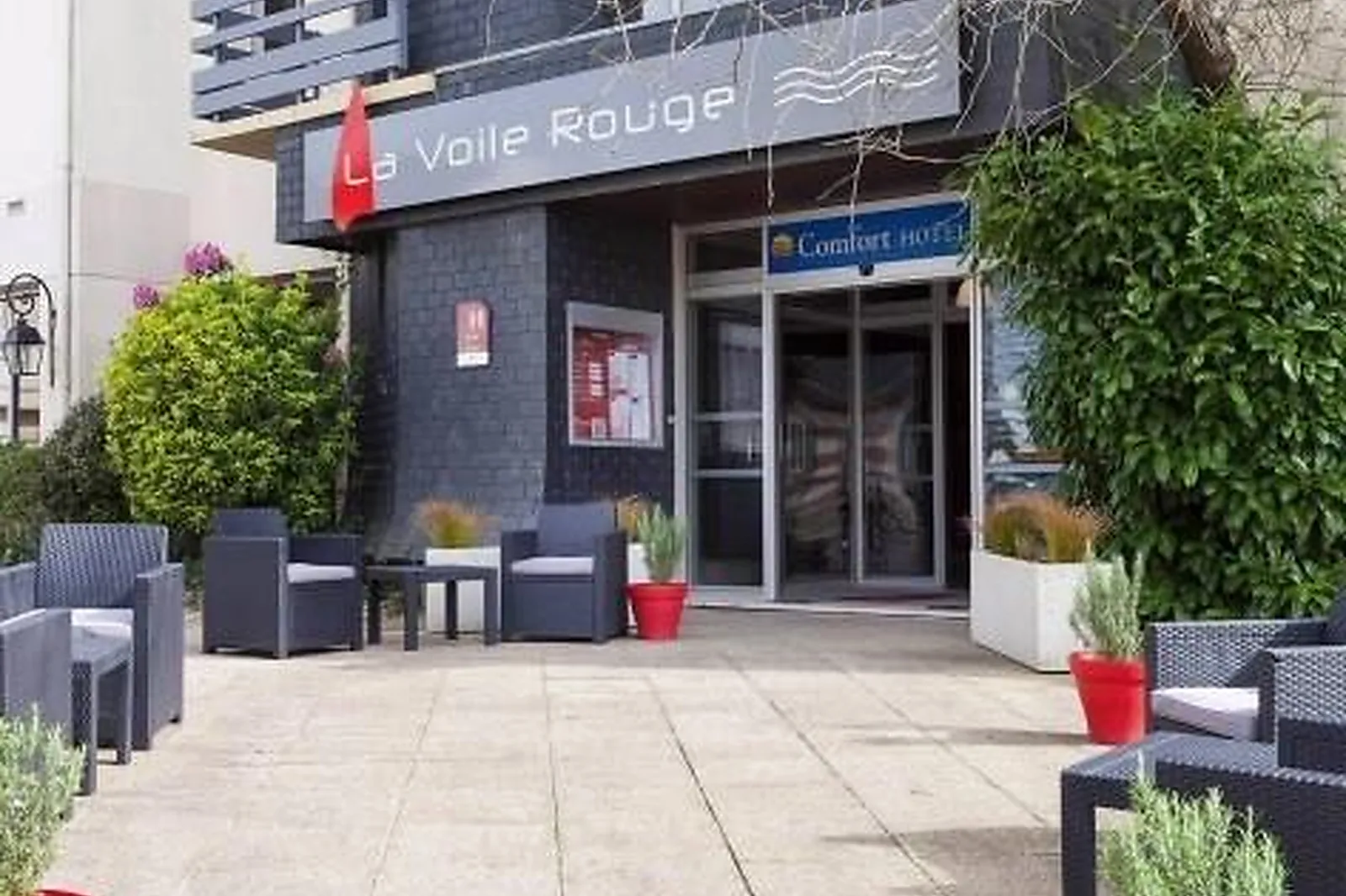 Lieux événementiels, LA VOILE ROUGE HÔTEL