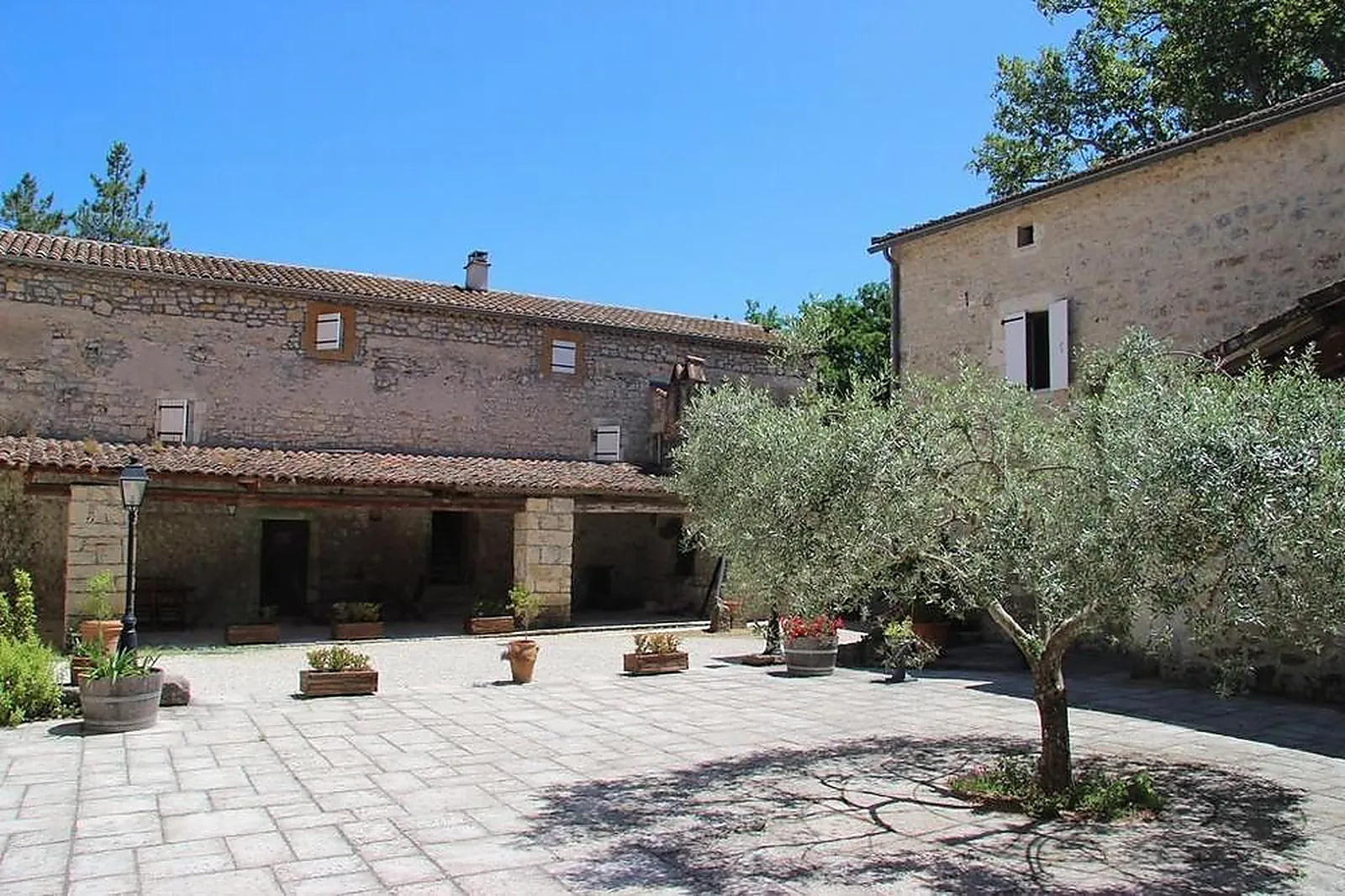 Lieux événementiels, LA BASTIDE DU VÉBRON