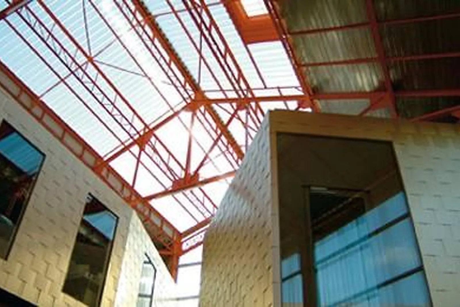 Lieux événementiels, LA DYNAMO DE BANLIEUES BLEUES