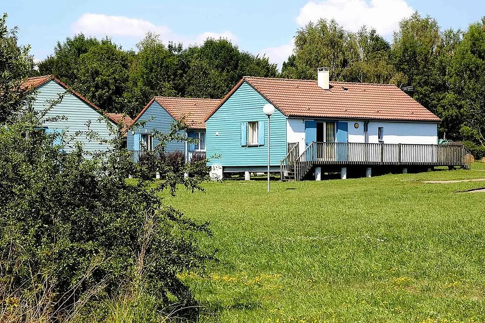 Lieux événementiels, LAC MADINE