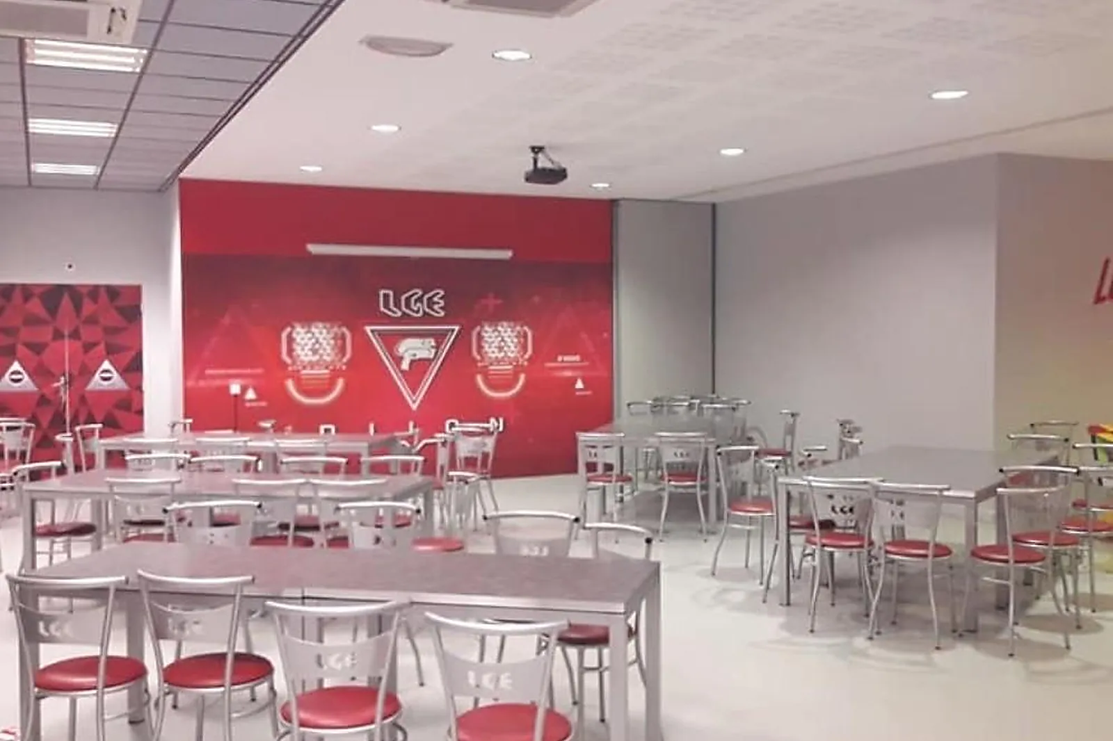 Lieux événementiels, LASER GAME EVOLUTION DIJON - SAINT APOLLINAIRE